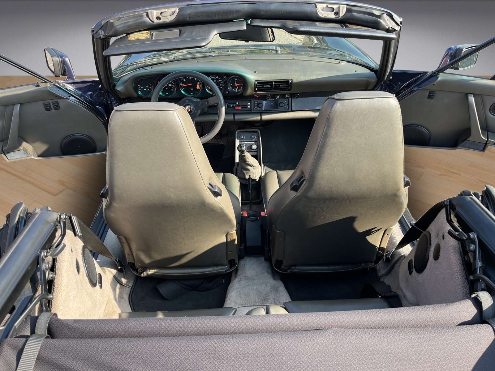 PORSCHE 911 Cabrio G-Modell-image-10