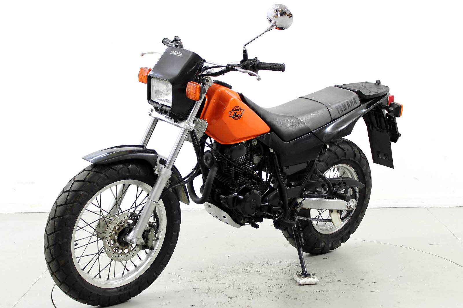 YAMAHA TW 125-showroom-element-2