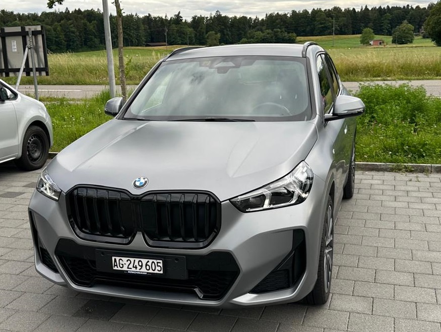 BMW X1 xDrive 23d 48V M Sport-image-1