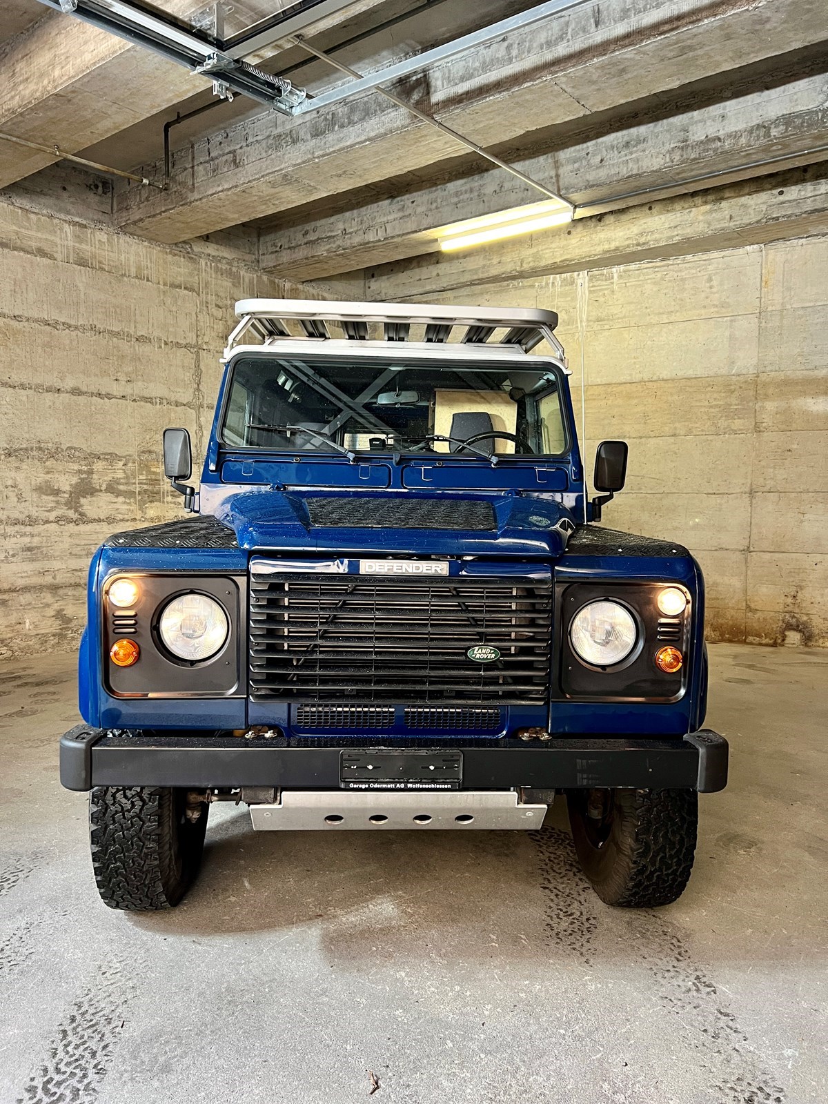 LAND ROVER Defender 110 SW 2.5 Td5-image-1
