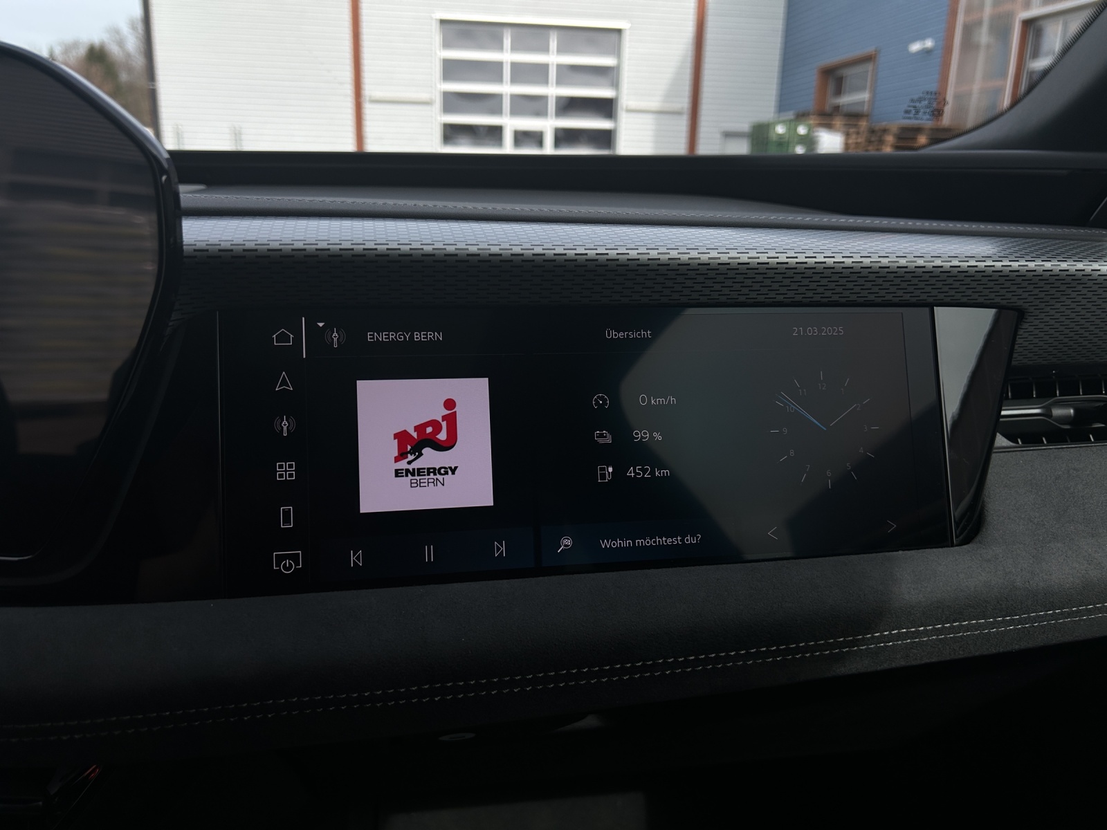 AUDI A6 Avant e-tron quattro-image-12