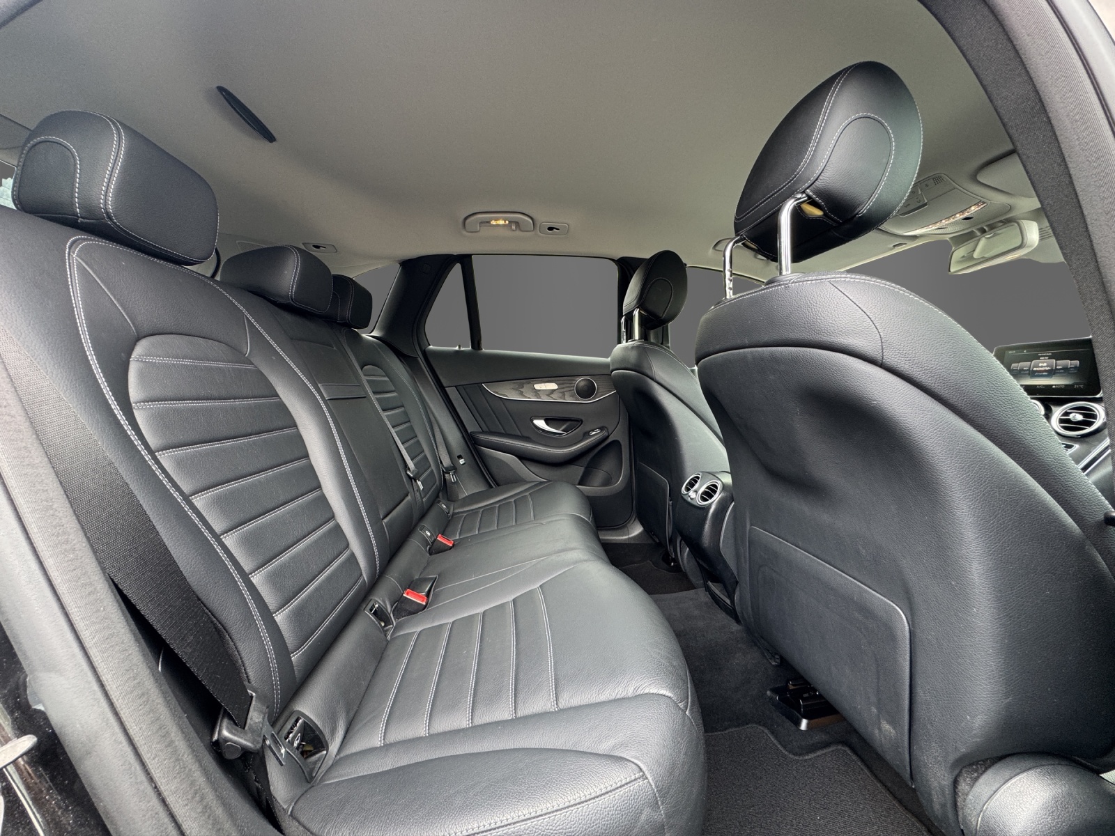 MERCEDES-BENZ GLC 350 e AMG Line 4Matic-image-20