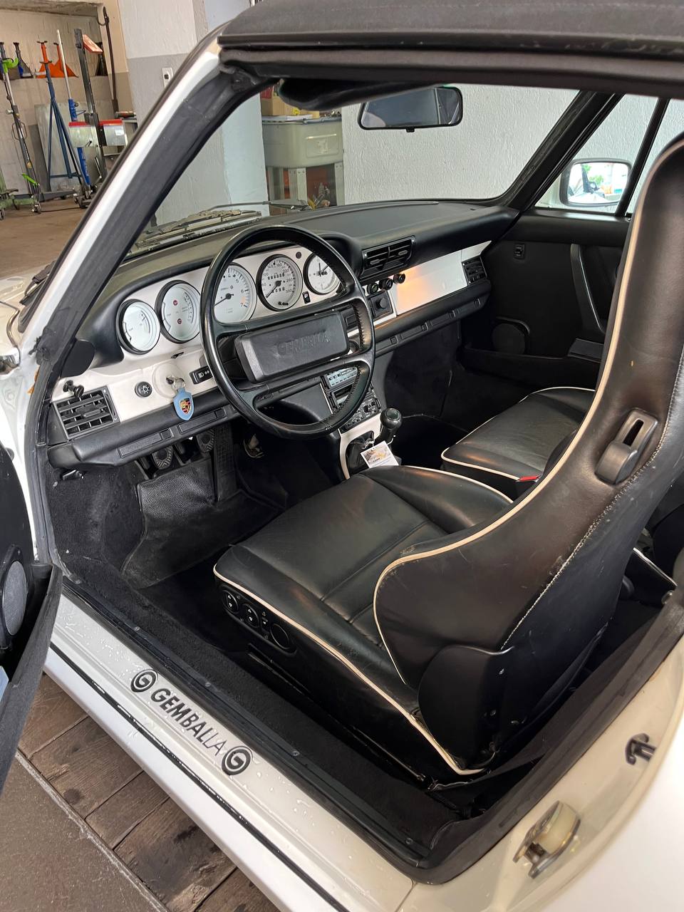 PORSCHE 911 Carrera Cabrio GEMBALLA-image-9