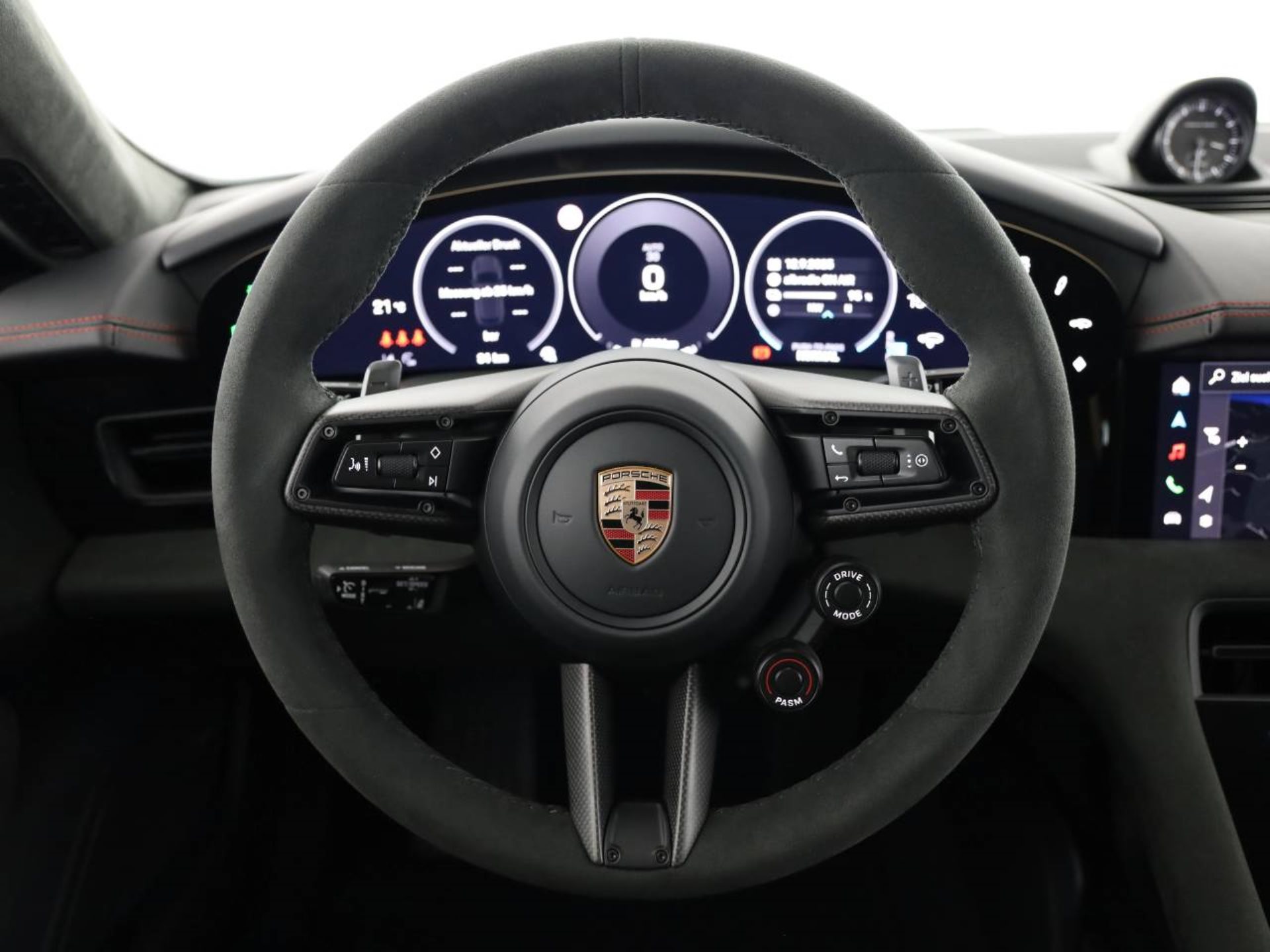 PORSCHE Taycan GTS Sport Turismo-image-3