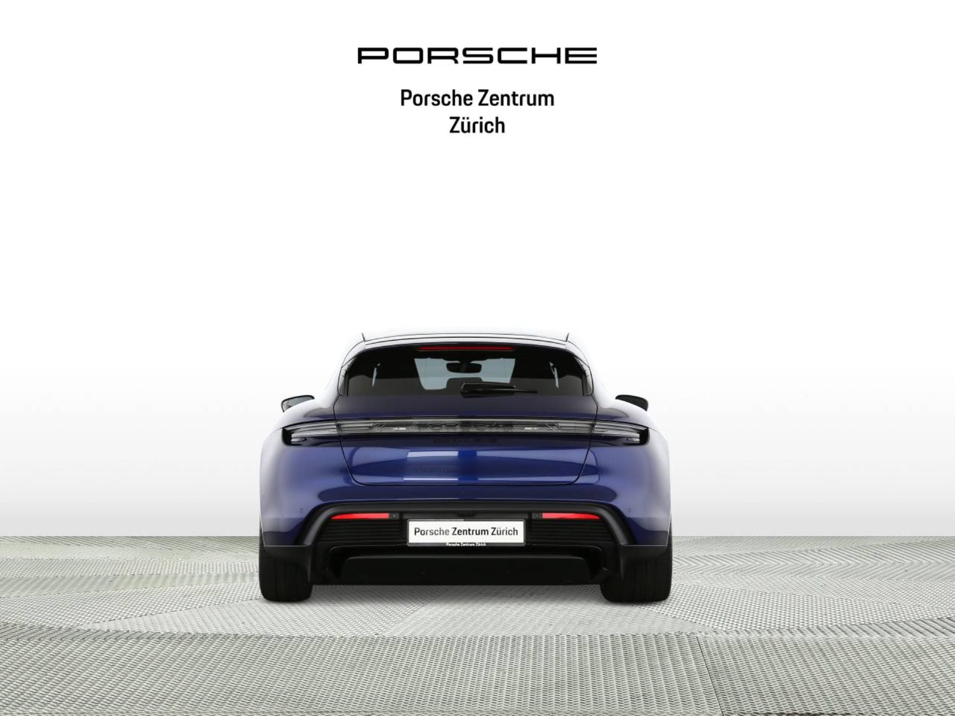 PORSCHE Taycan GTS Sport Turismo-image-7