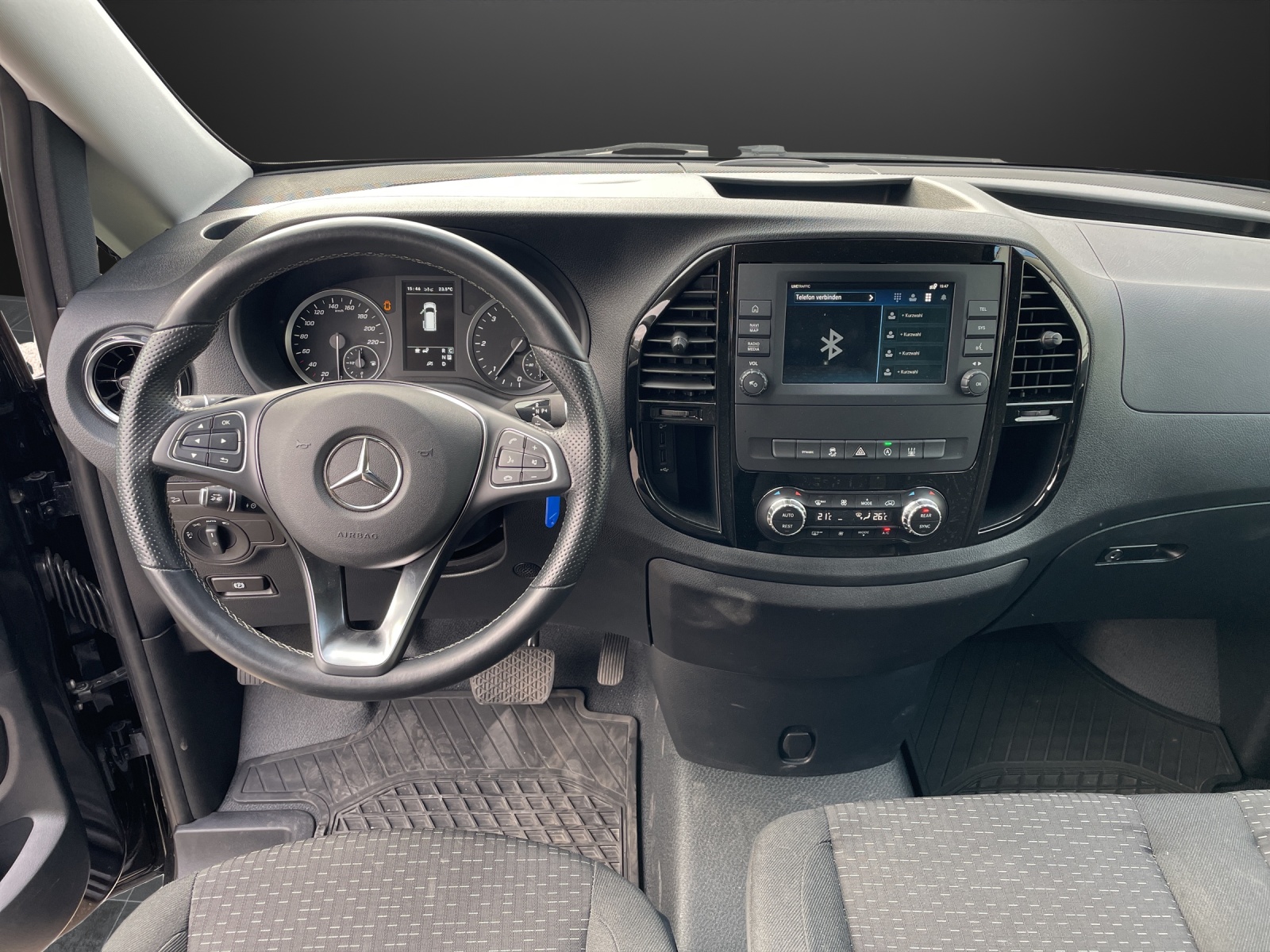 MERCEDES-BENZ Vito 119 CDI Extralang Pro Tourer 4Matic 9G-Tronic-image-9