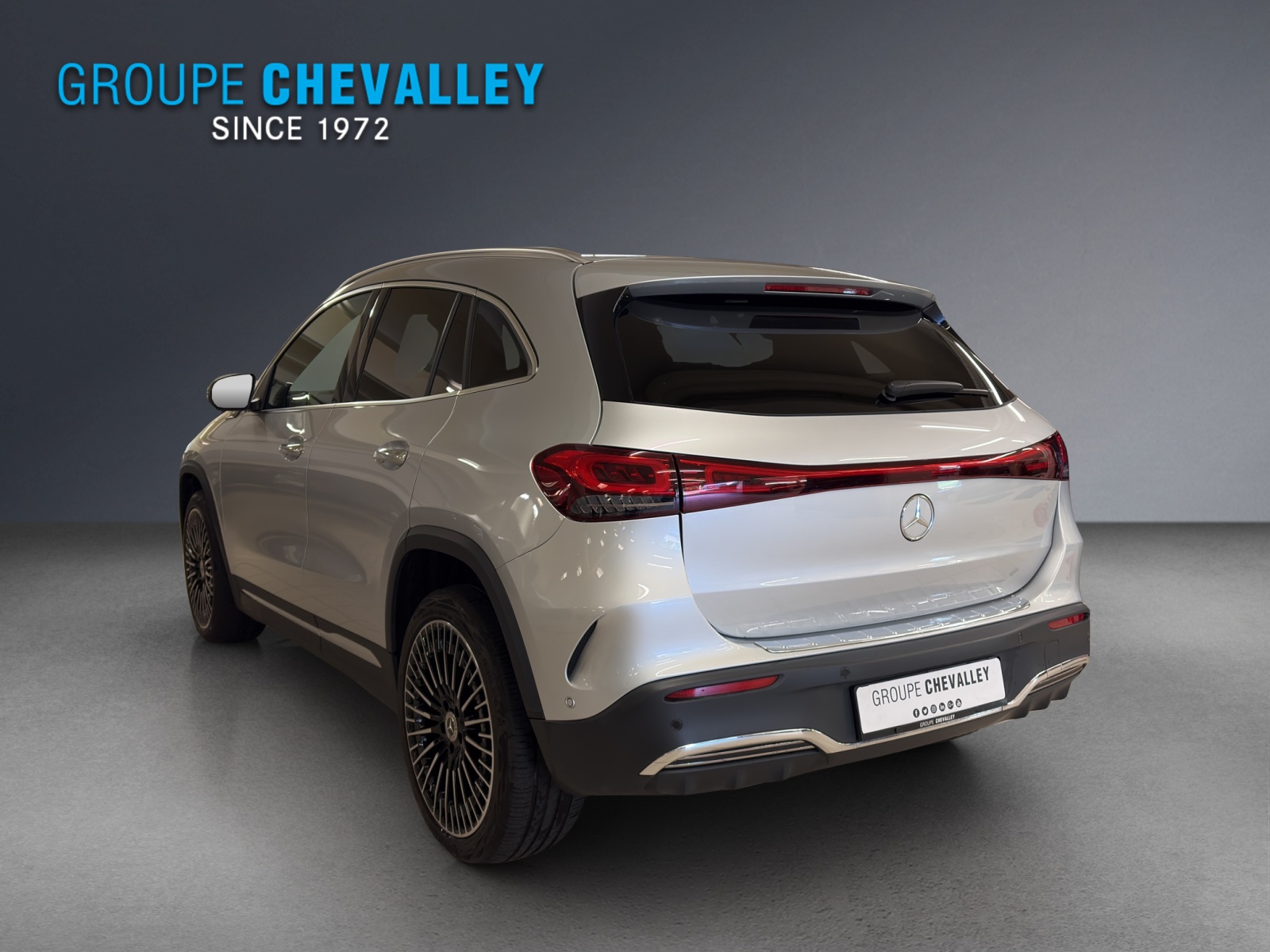 MERCEDES-BENZ EQA 250 AMG Line AMG Line-showroom-element-3