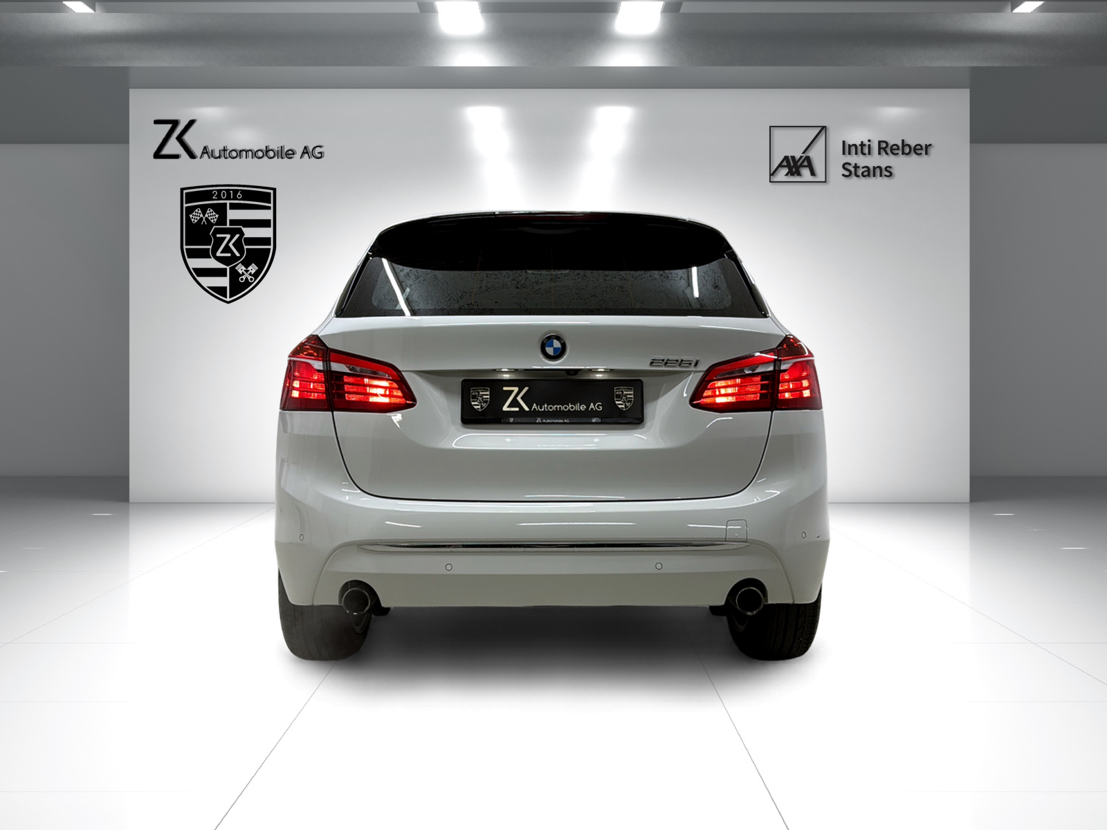BMW 225i Active Tourer Luxury Line 231PS Steptronic ★ RF-Kamera ★ Head-Up-Display ★ Leder ★ Komfortzugang ★-image-4