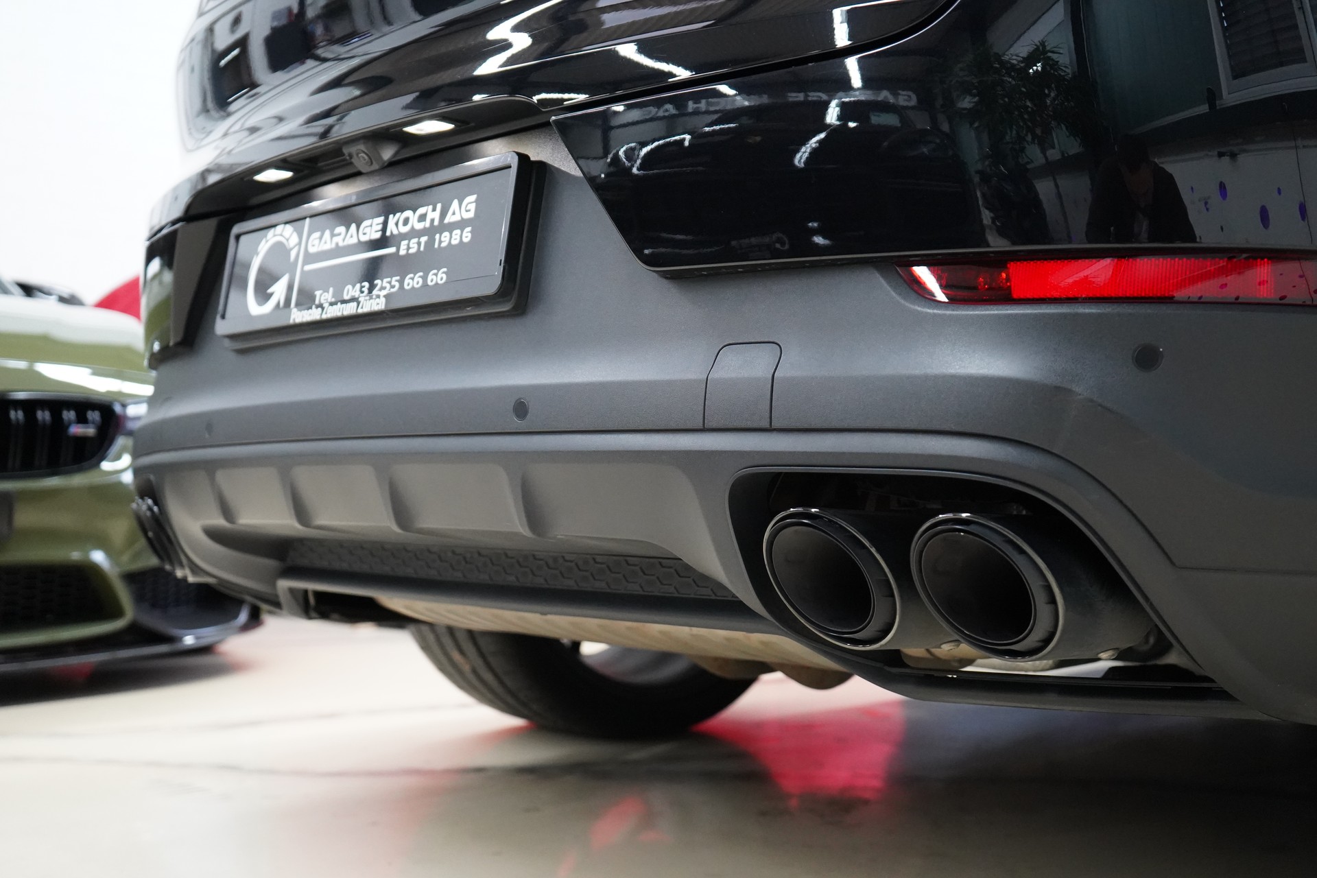 PORSCHE Cayenne Coupé Platinum Edition-image-6