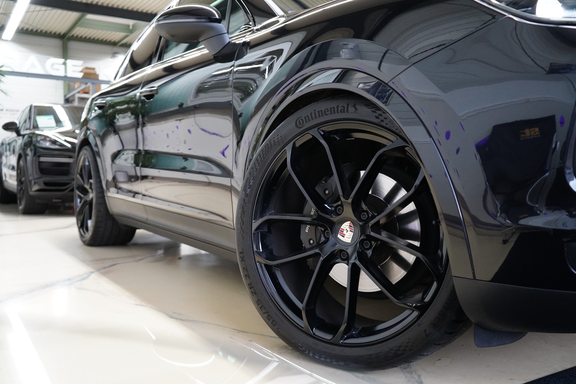 PORSCHE Cayenne Coupé Platinum Edition-image-15