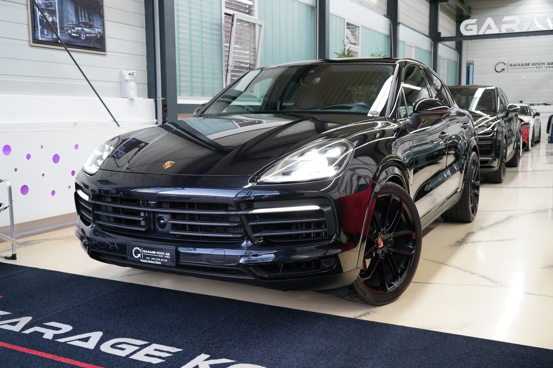 PORSCHE Cayenne Coupé Platinum Edition-image-0