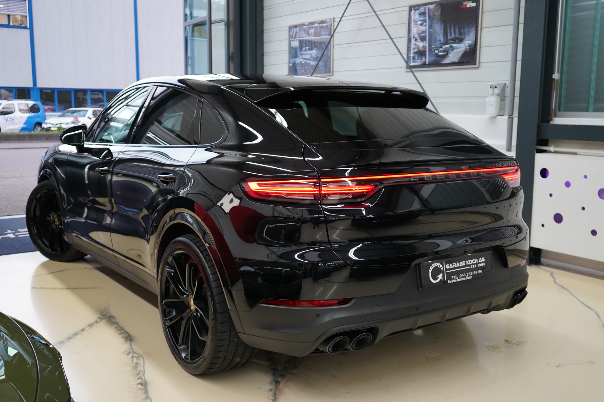 PORSCHE Cayenne Coupé Platinum Edition-image-7