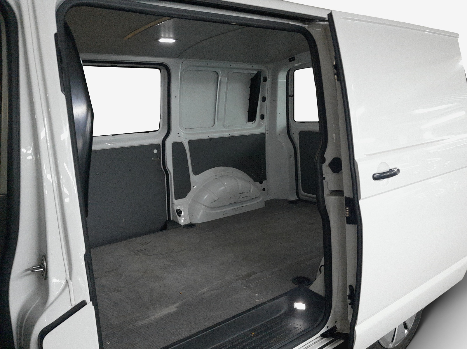 VW T6.1 2.0 TDI-image-11