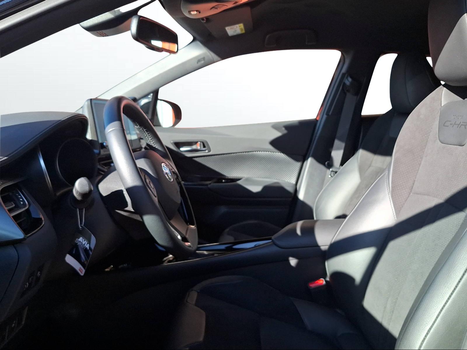 TOYOTA C-HR 2.0 VVTi HSD Move-image-8