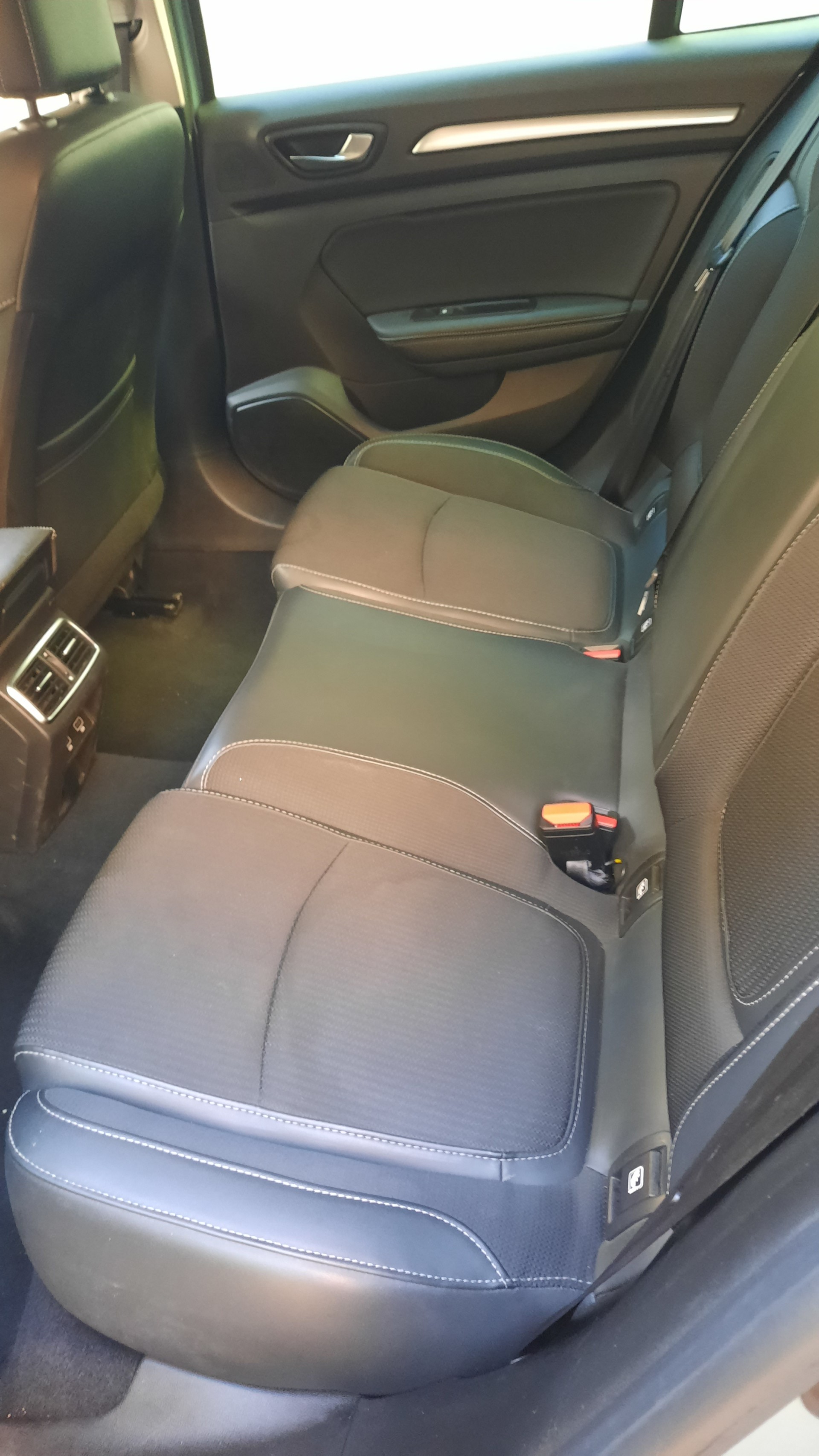 RENAULT Mégane Grandtour 1.3 16V Intens EDC-image-6