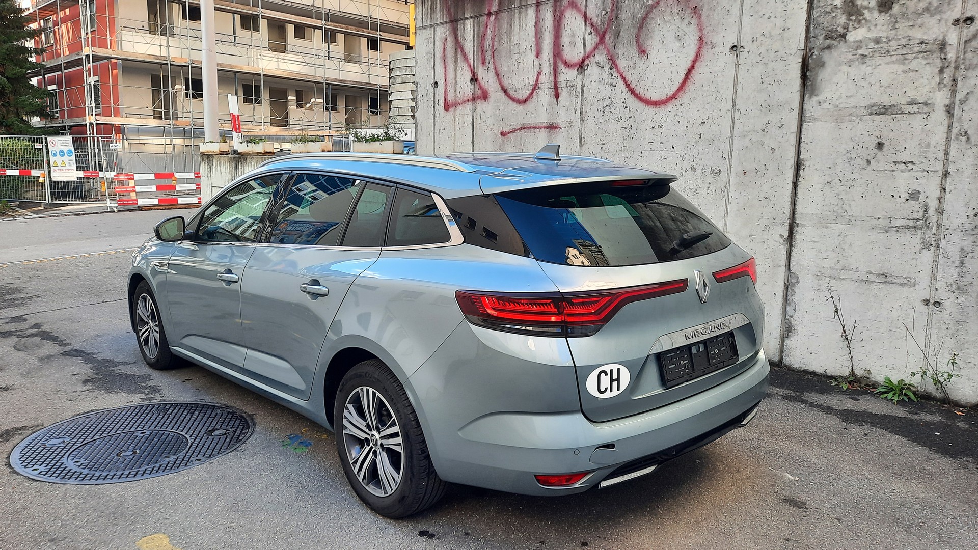 RENAULT Mégane Grandtour 1.3 16V Intens EDC-image-1