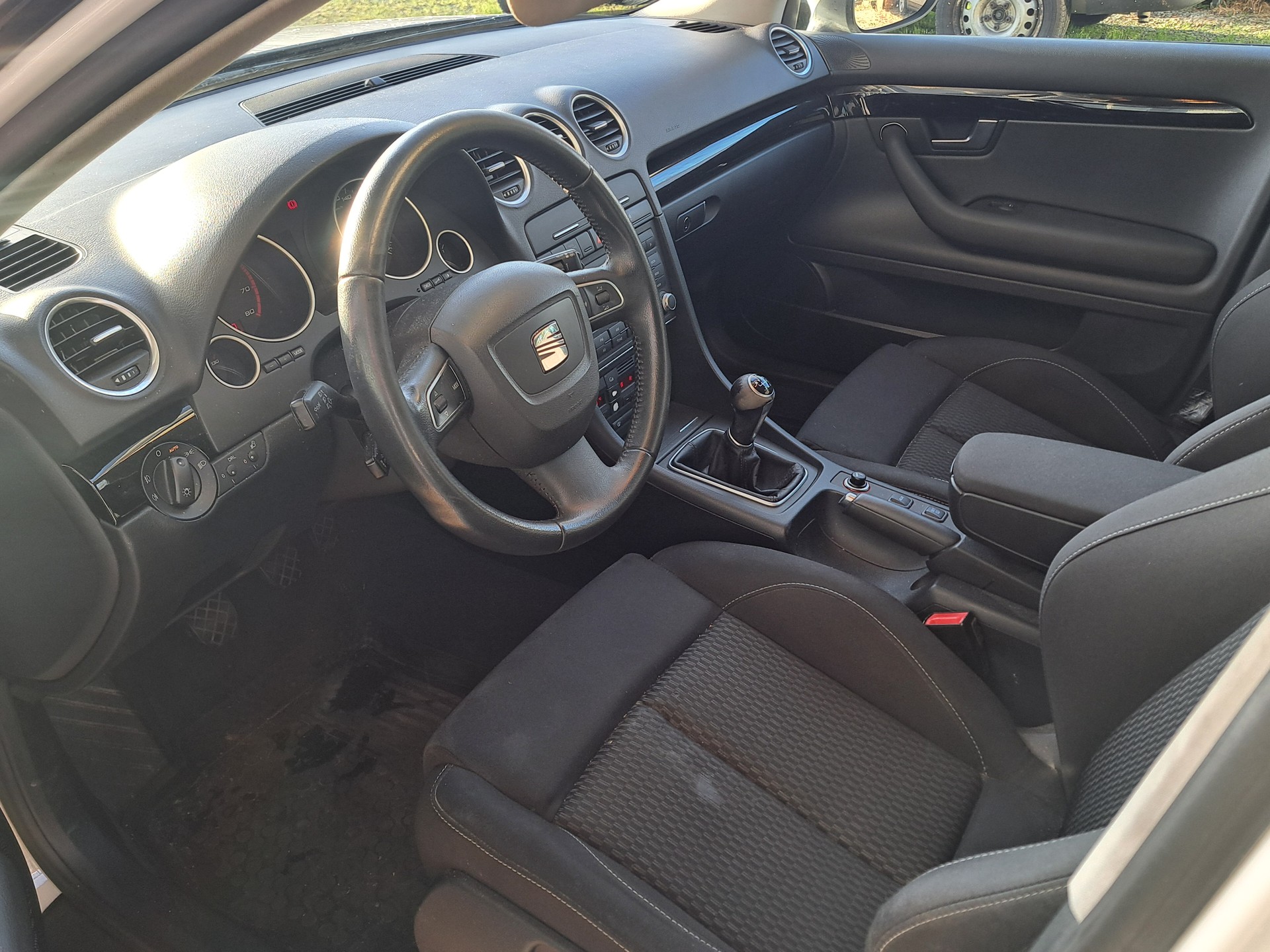 SEAT Exeo ST 2.0 TSI Sport-image-6