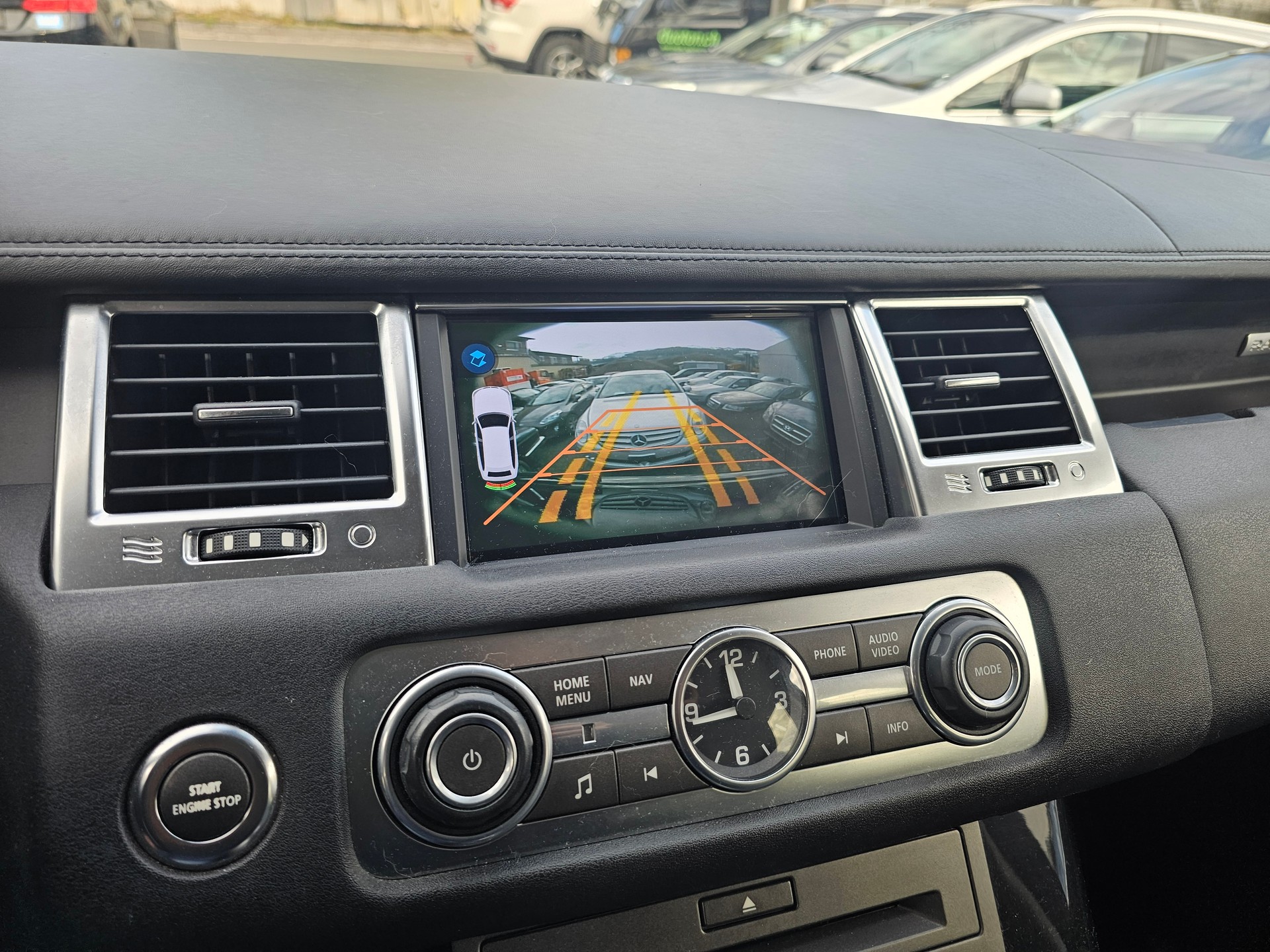 LAND ROVER Range Rover Sport 3.0 TDV6 HSE Automatic-image-11