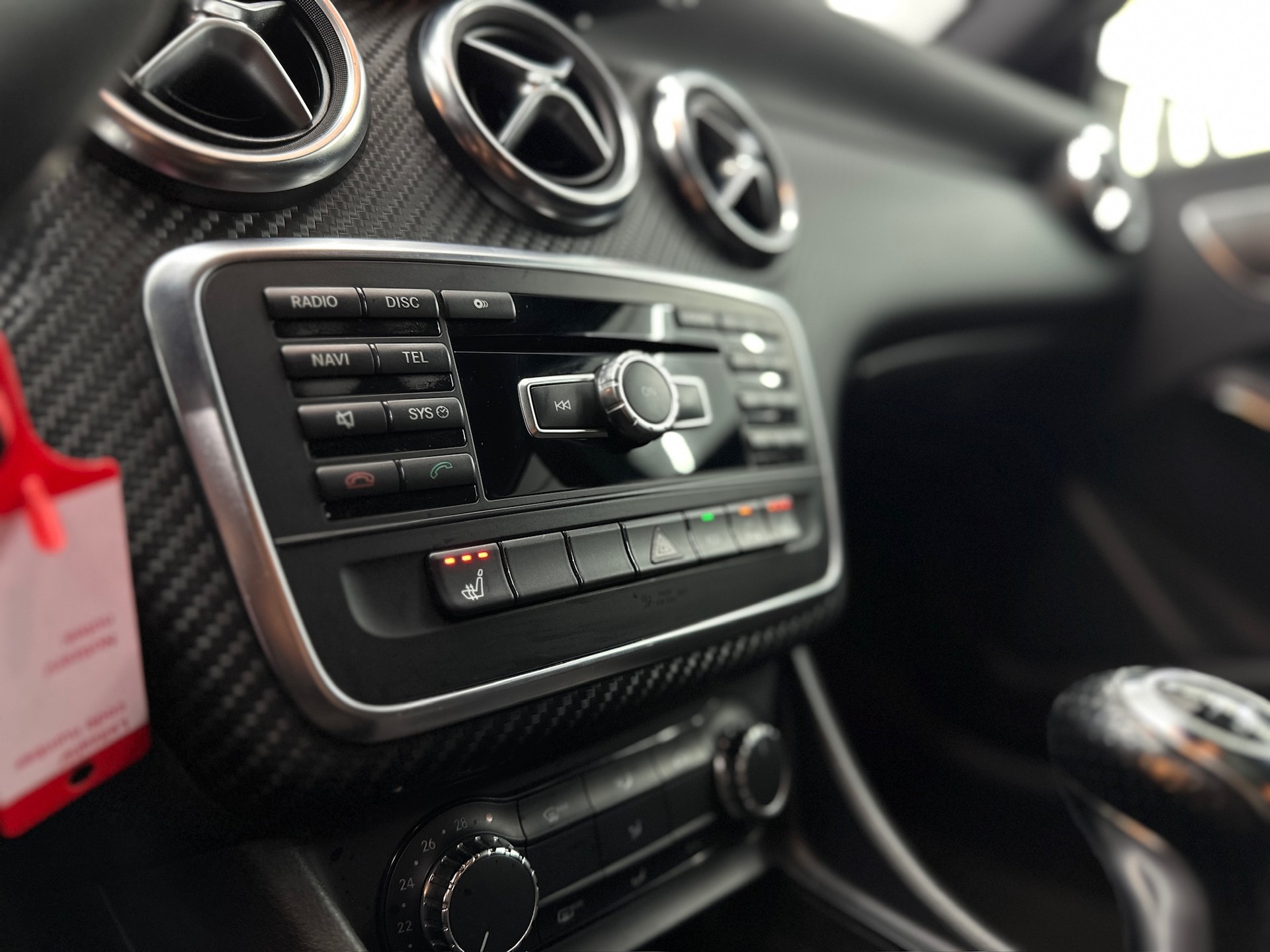 MERCEDES-BENZ A 200 CDI AMG Line-image-8