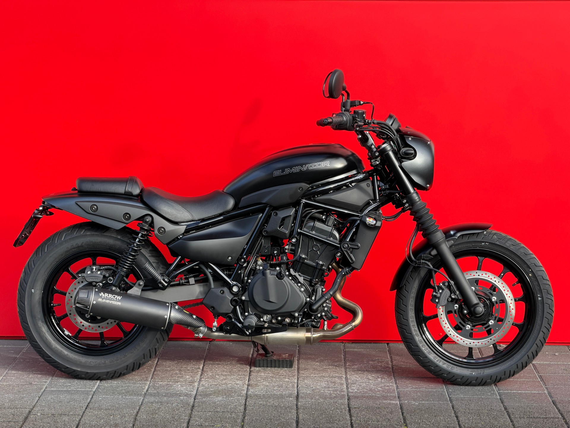 KAWASAKI Eliminator 500 SE Custom-showroom-element-1