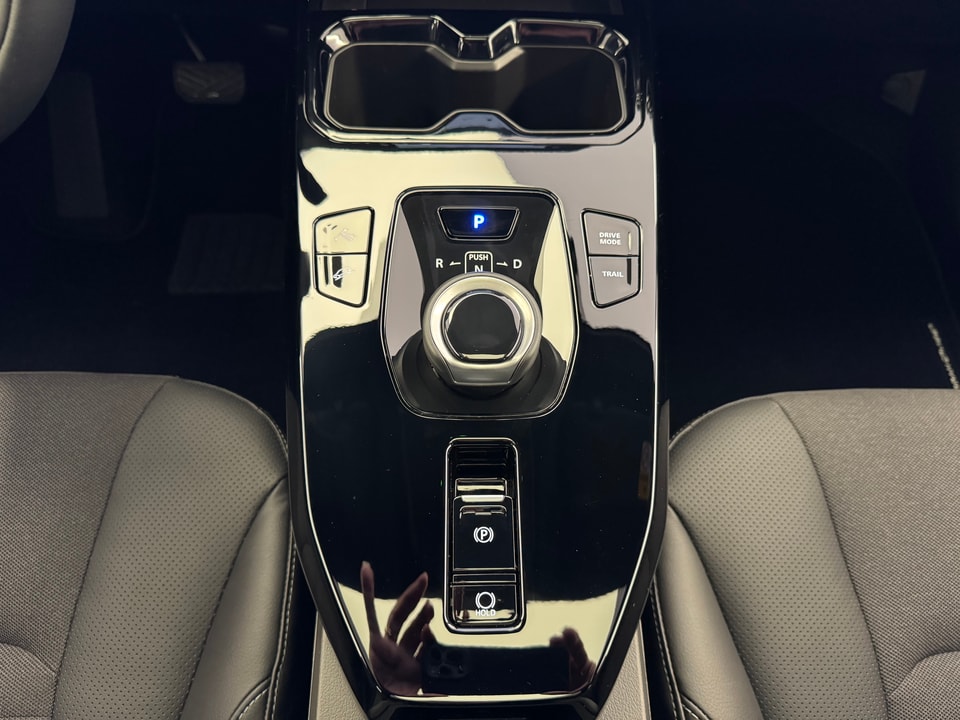 Urban Cruiser Electric 61 kWh Premium AWD