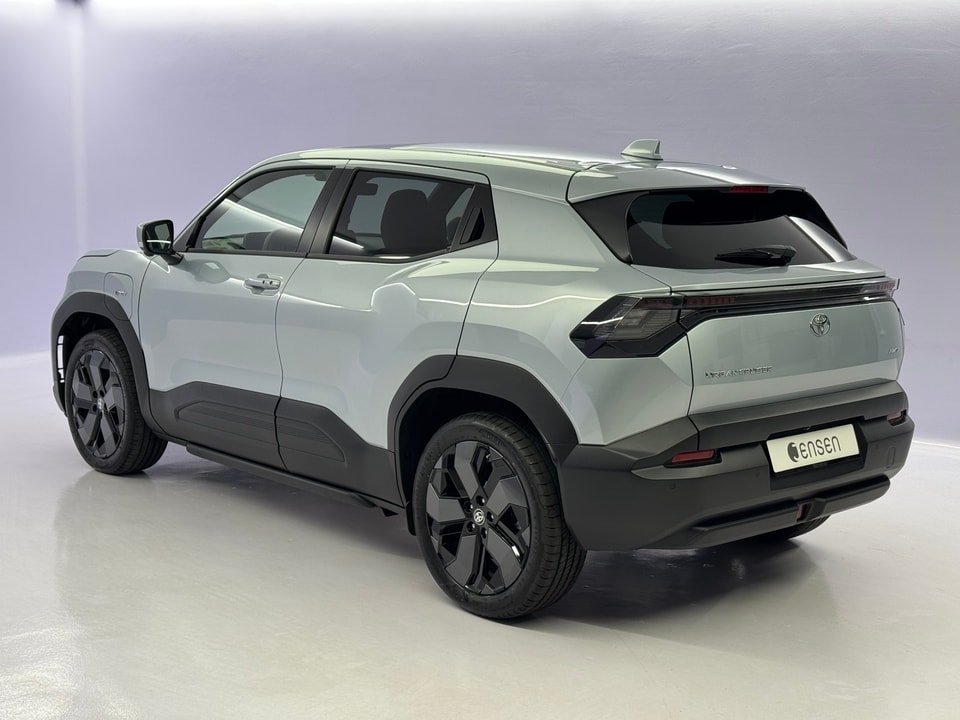 Urban Cruiser Electric 61 kWh Premium AWD