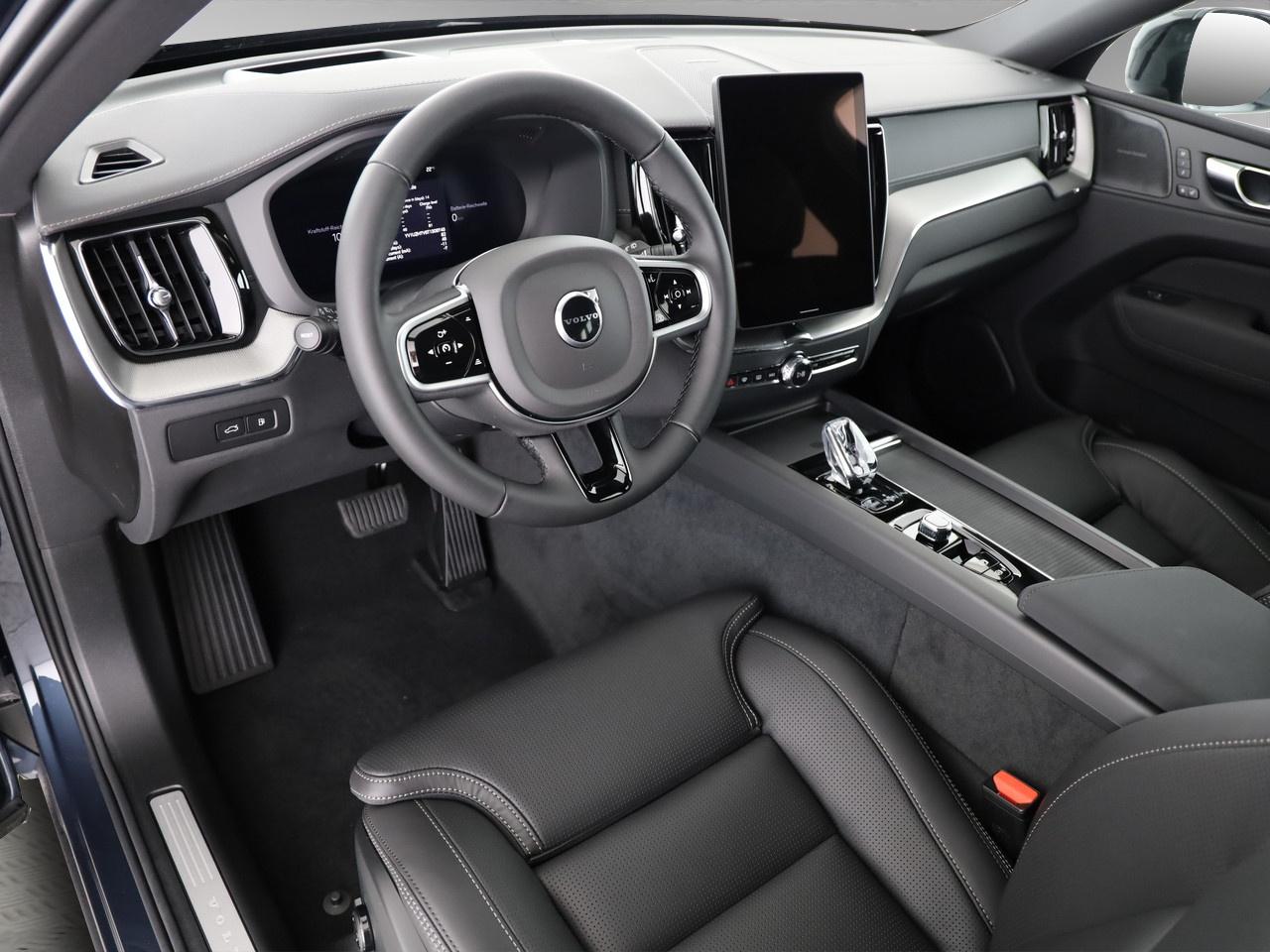 VOLVO XC60 2.0 T8 TE Black Edition eAWD-image-15