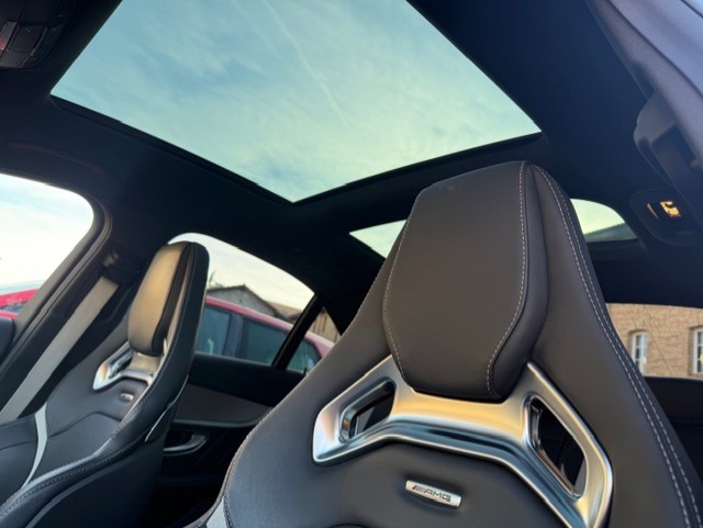 MERCEDES-BENZ C 63 S AMG Speedshift-image-13