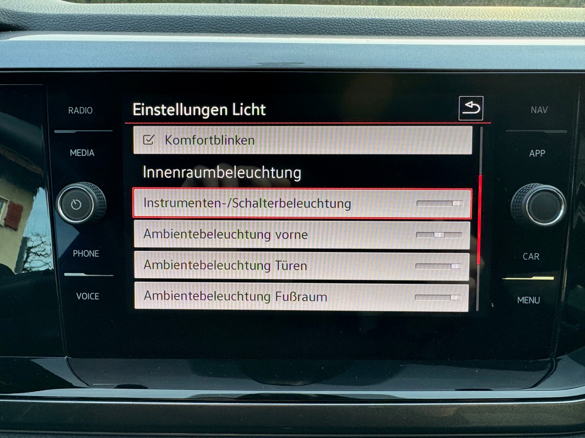 VW Polo 2.0 TSI GTI DSG-image-21