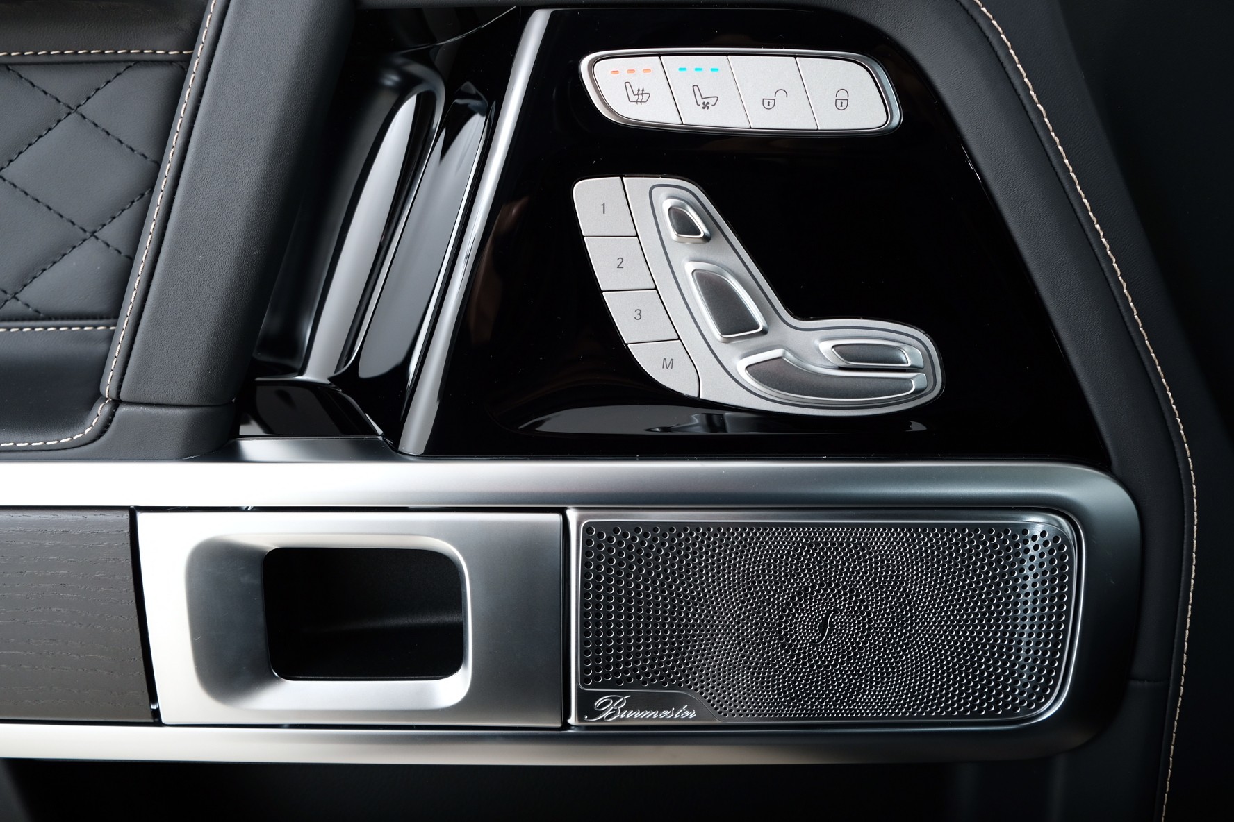 MERCEDES-BENZ G 500 9G-Tronic-image-12