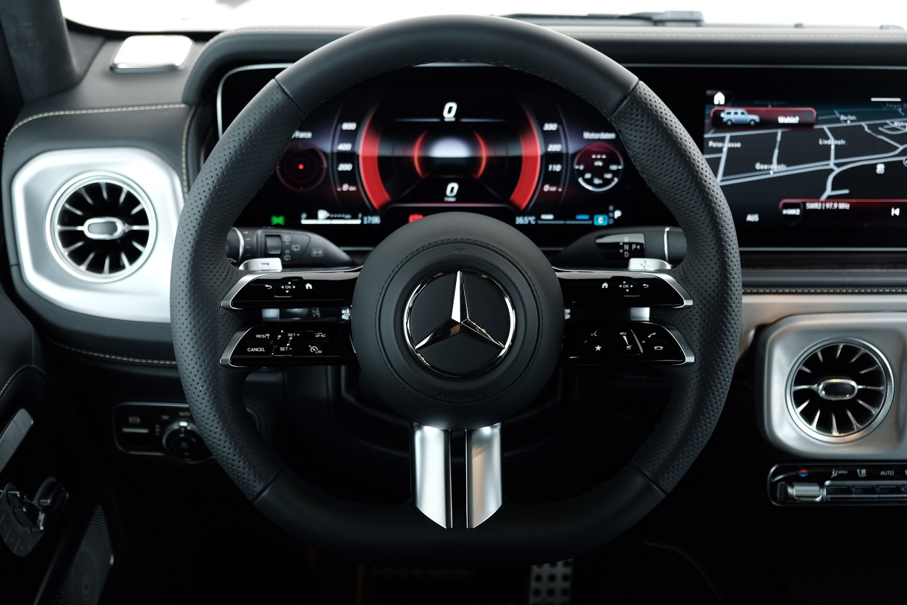 MERCEDES-BENZ G 500 9G-Tronic-image-7