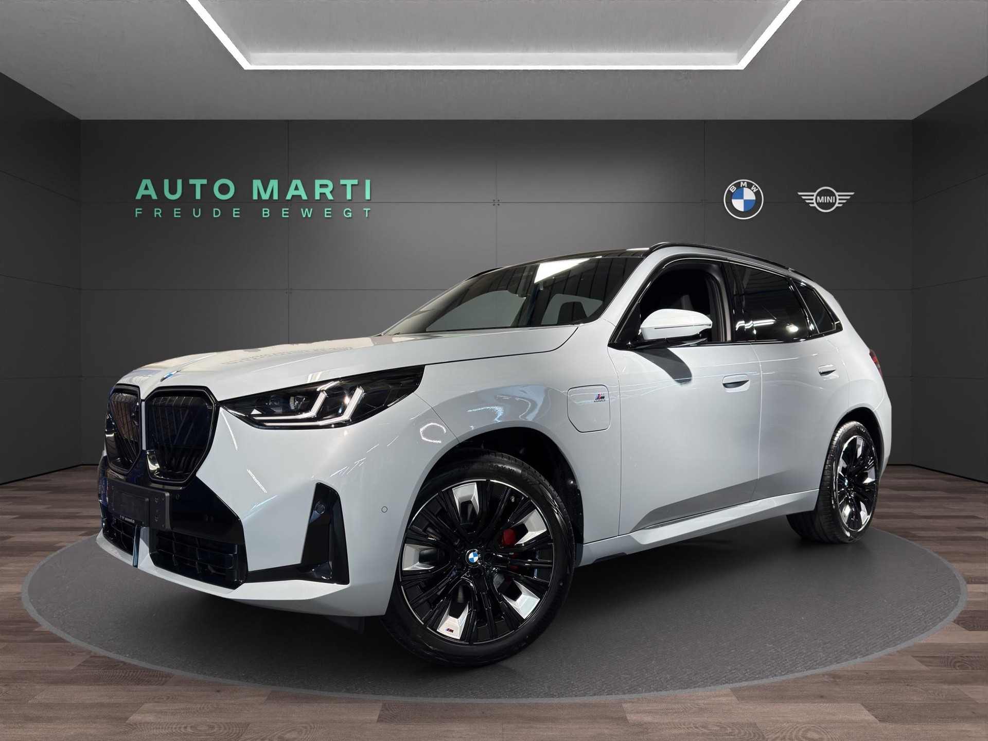 BMW X3 30e xDrive-image-0