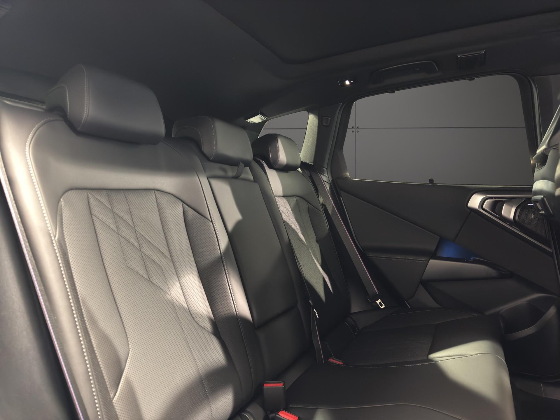 BMW X3 30e xDrive-image-16