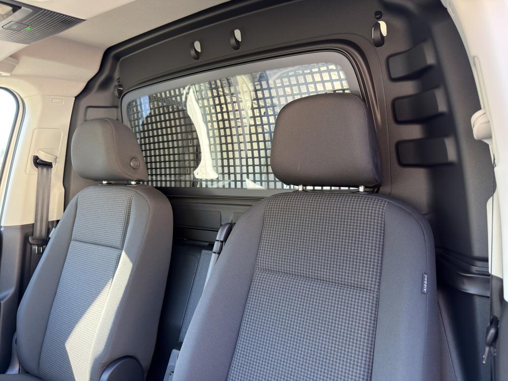 VW Caddy Cargo 2.0TDI 4Motion-image-10