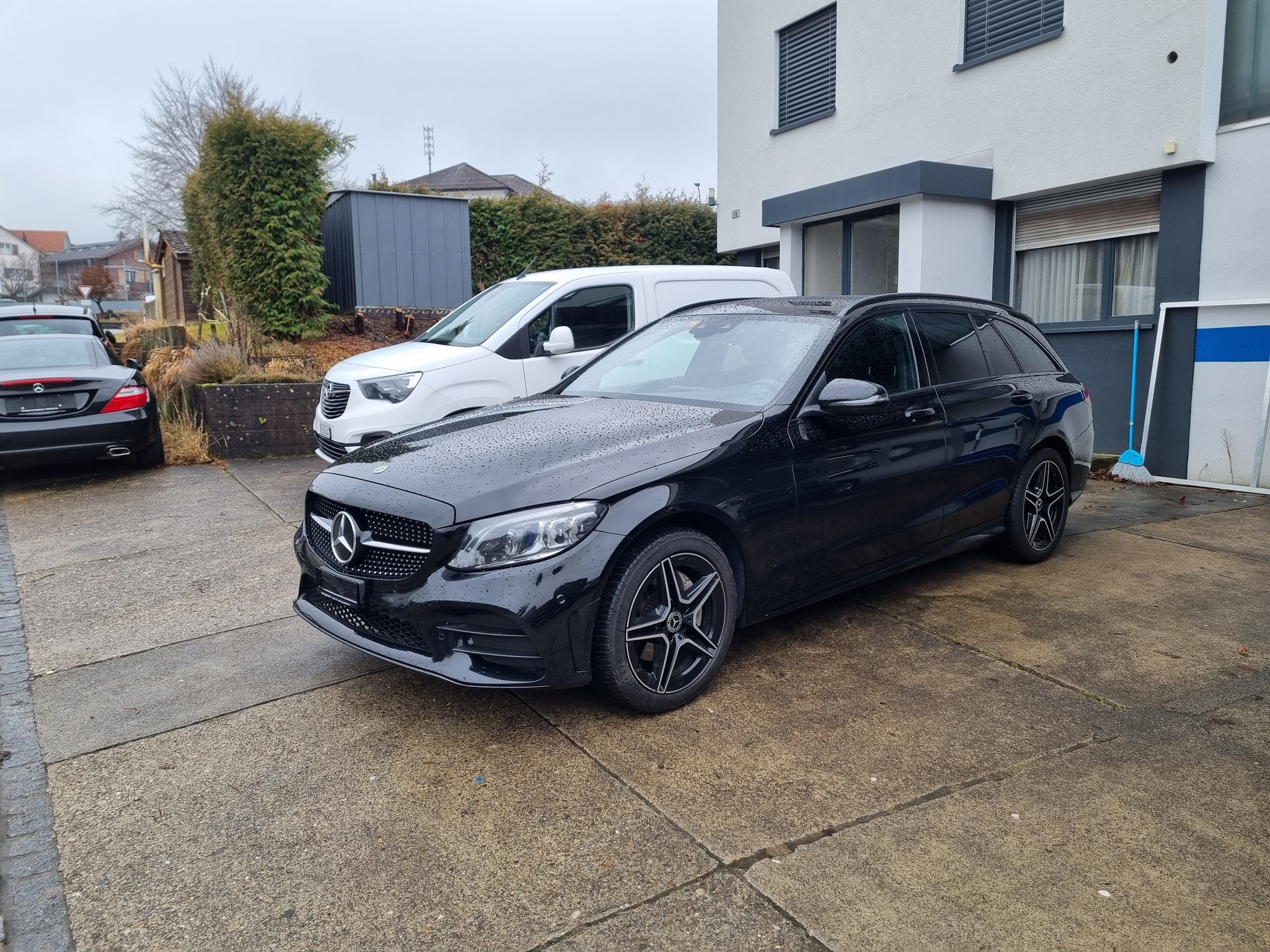 MERCEDES-BENZ C 200 Swiss Star AMG Line 4M 9G-Tronic-image-0