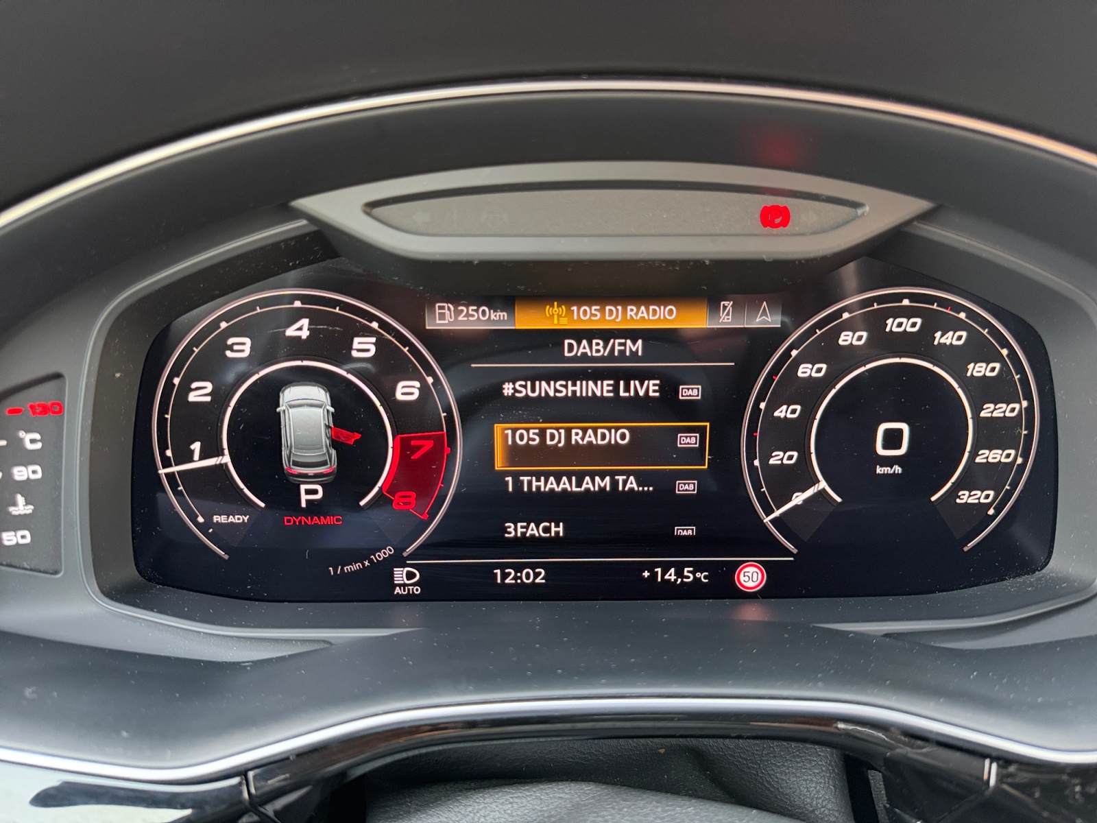 AUDI RSQ8 quattro tiptronic-image-13