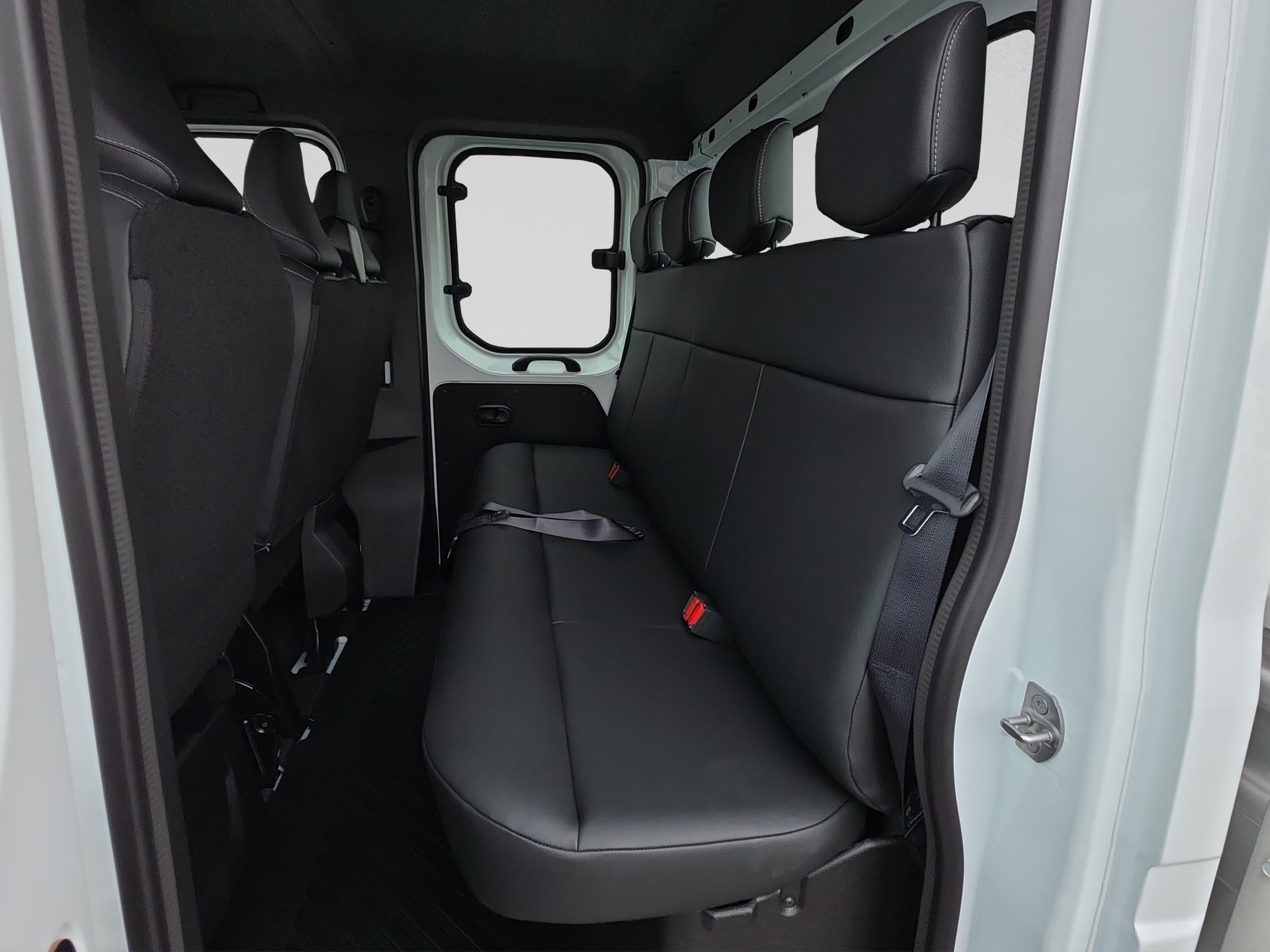 RENAULT Master T35 Blue dCi 150 L3H1-image-8