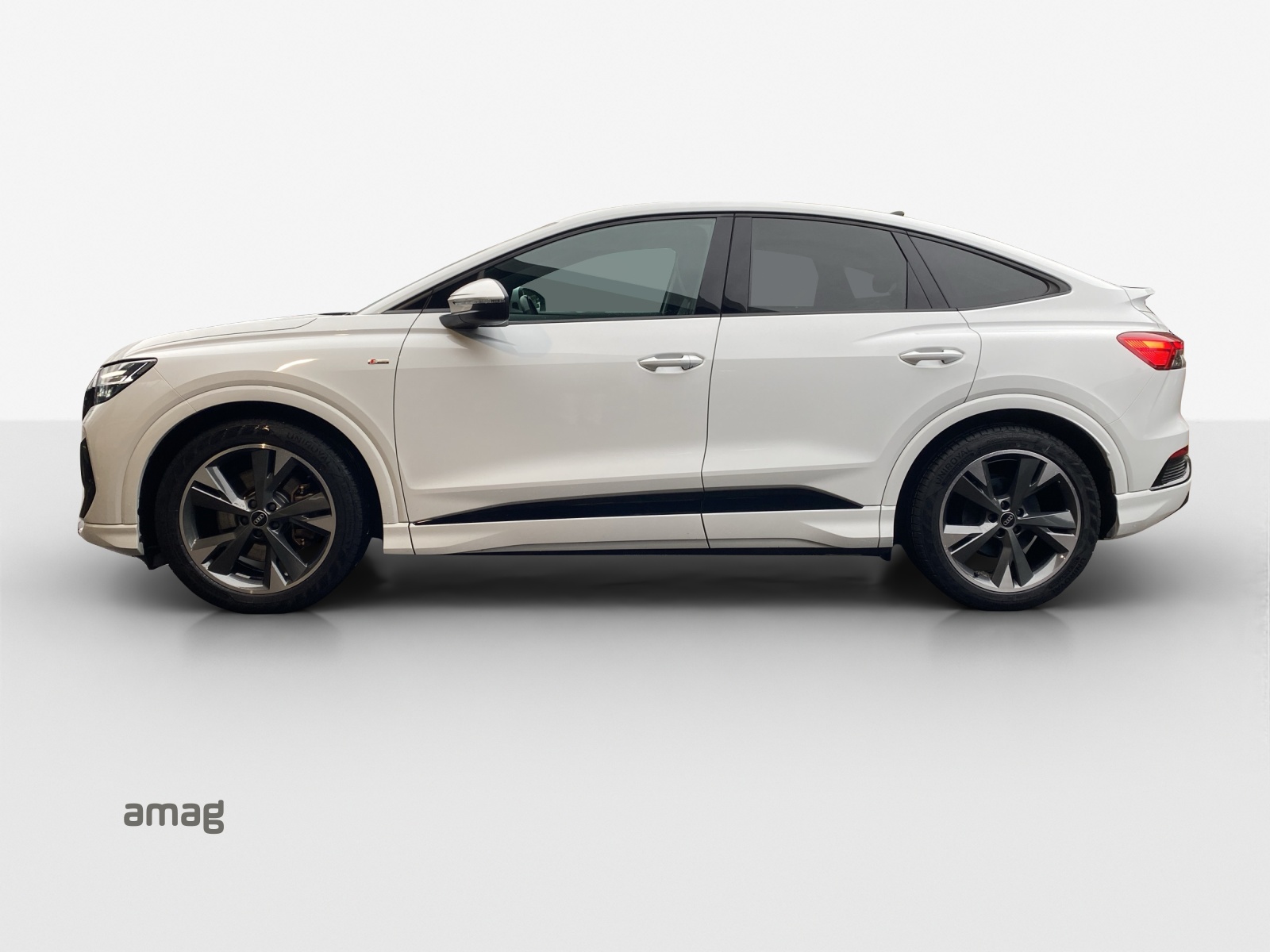 AUDI Q4 Sportback e-tron 50 quattro-image-1
