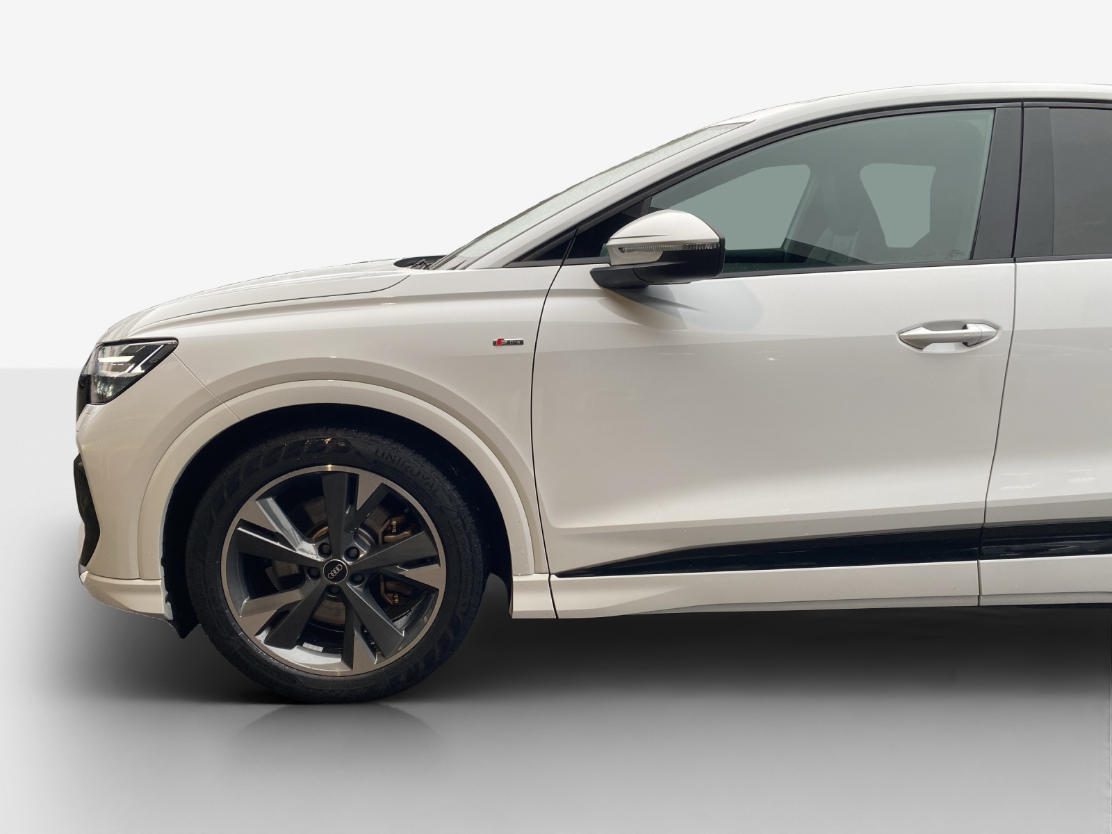 AUDI Q4 Sportback e-tron 50 quattro-image-14