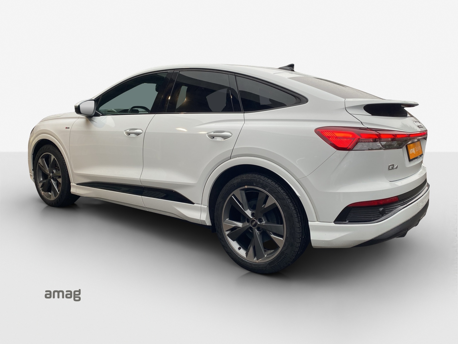 AUDI Q4 Sportback e-tron 50 quattro-image-2