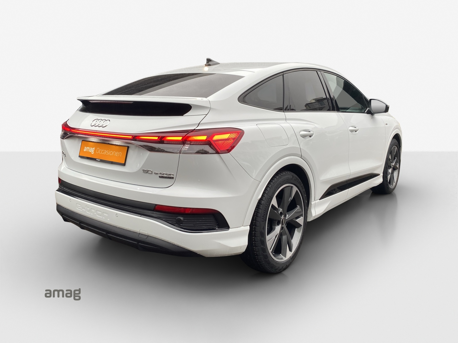 AUDI Q4 Sportback e-tron 50 quattro-image-4
