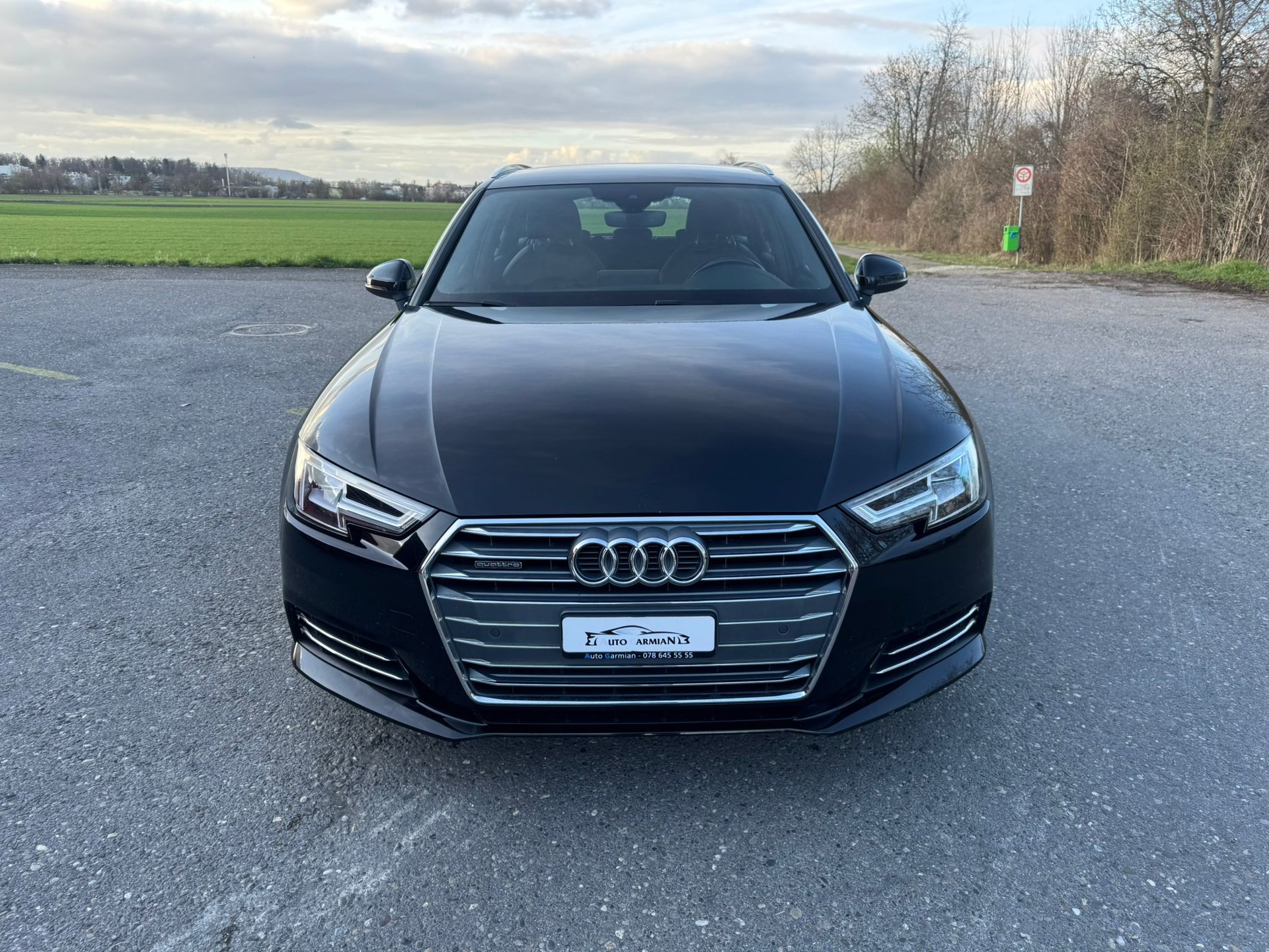 AUDI A4 Avant 2.0 TDI Design quattro S-tronic-image-0