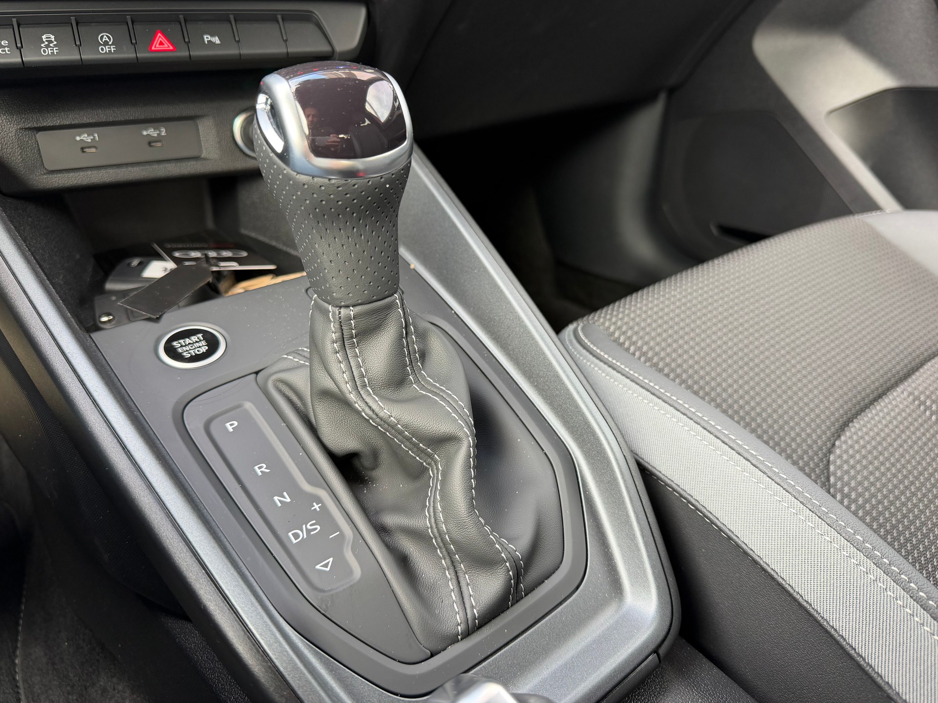 AUDI A1 Sportback 40 TFSI S Line S-tronic-image-24