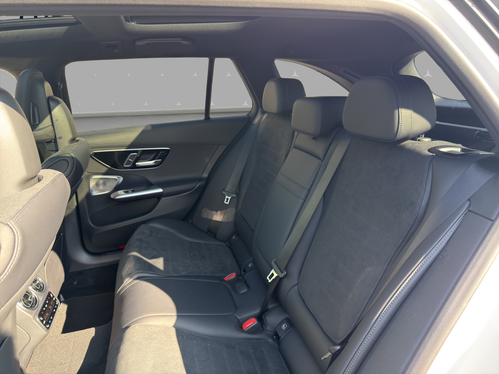 MERCEDES-BENZ C 220 d T 4 Matic Swiss Star-image-13