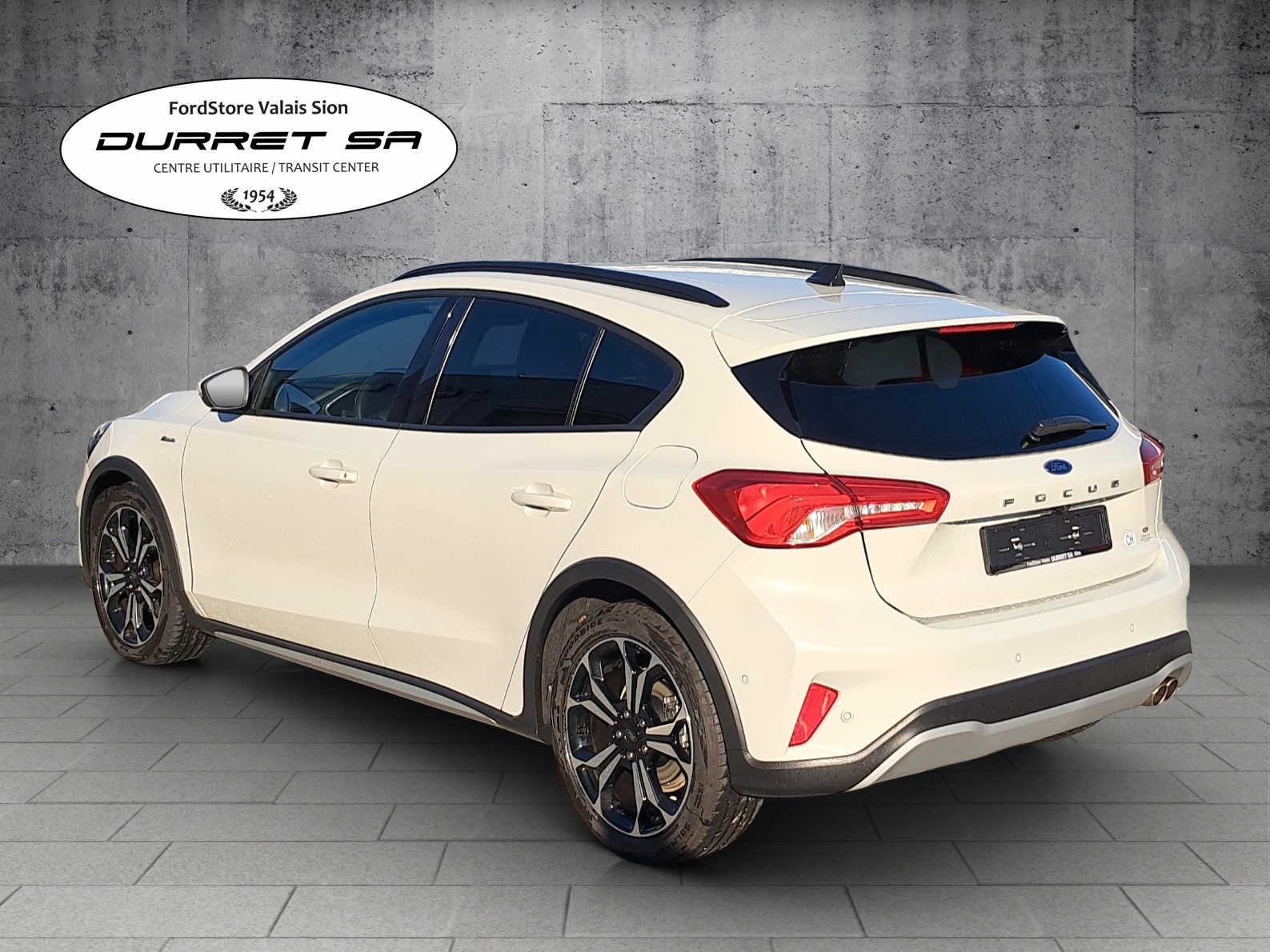 FORD Focus 1.0 SCTi Active X Automatique-image-1