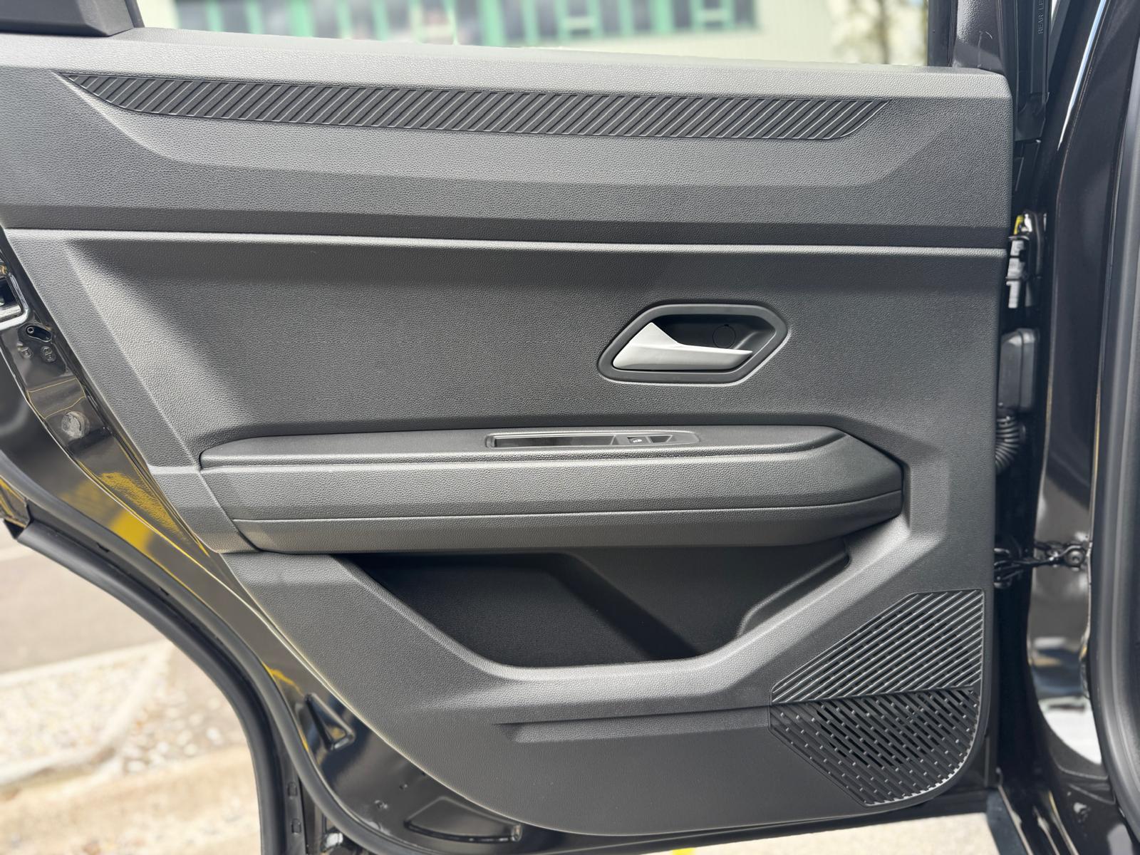 DACIA Bigster HEV 155 Journey-image-16