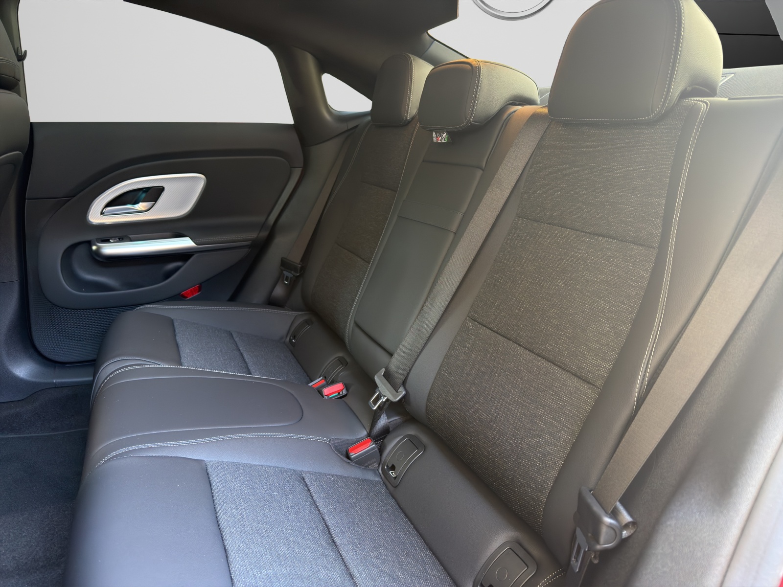 Image MERCEDES-BENZ CLA-200 CLA 200 8G-DCT 4Matic