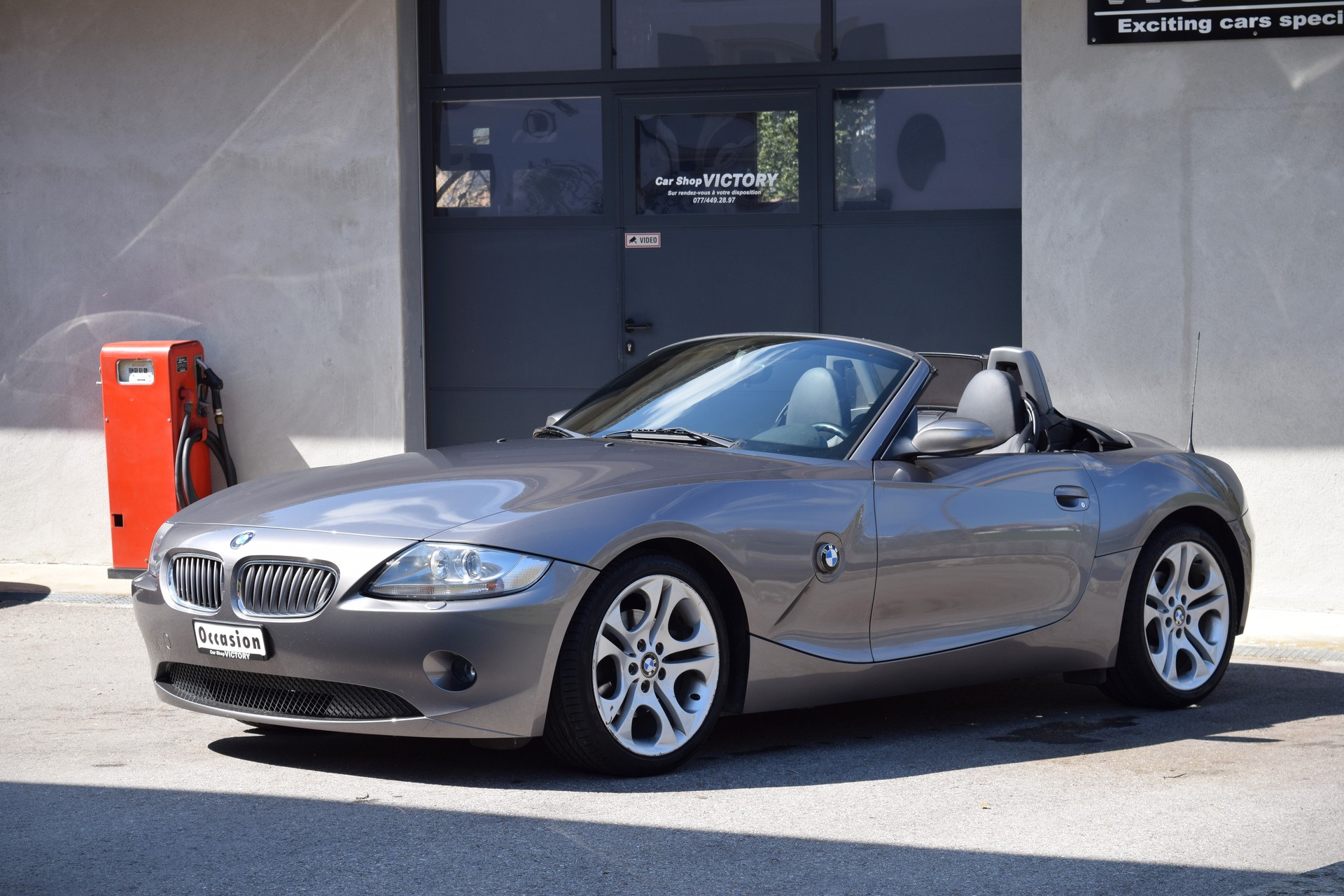 BMW Z4 3.0i Roadster-image-6