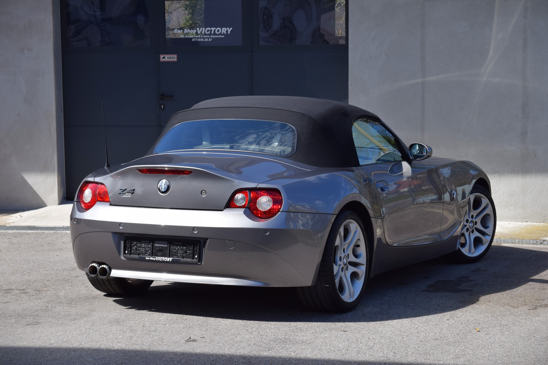 BMW Z4 3.0i Roadster-image-7