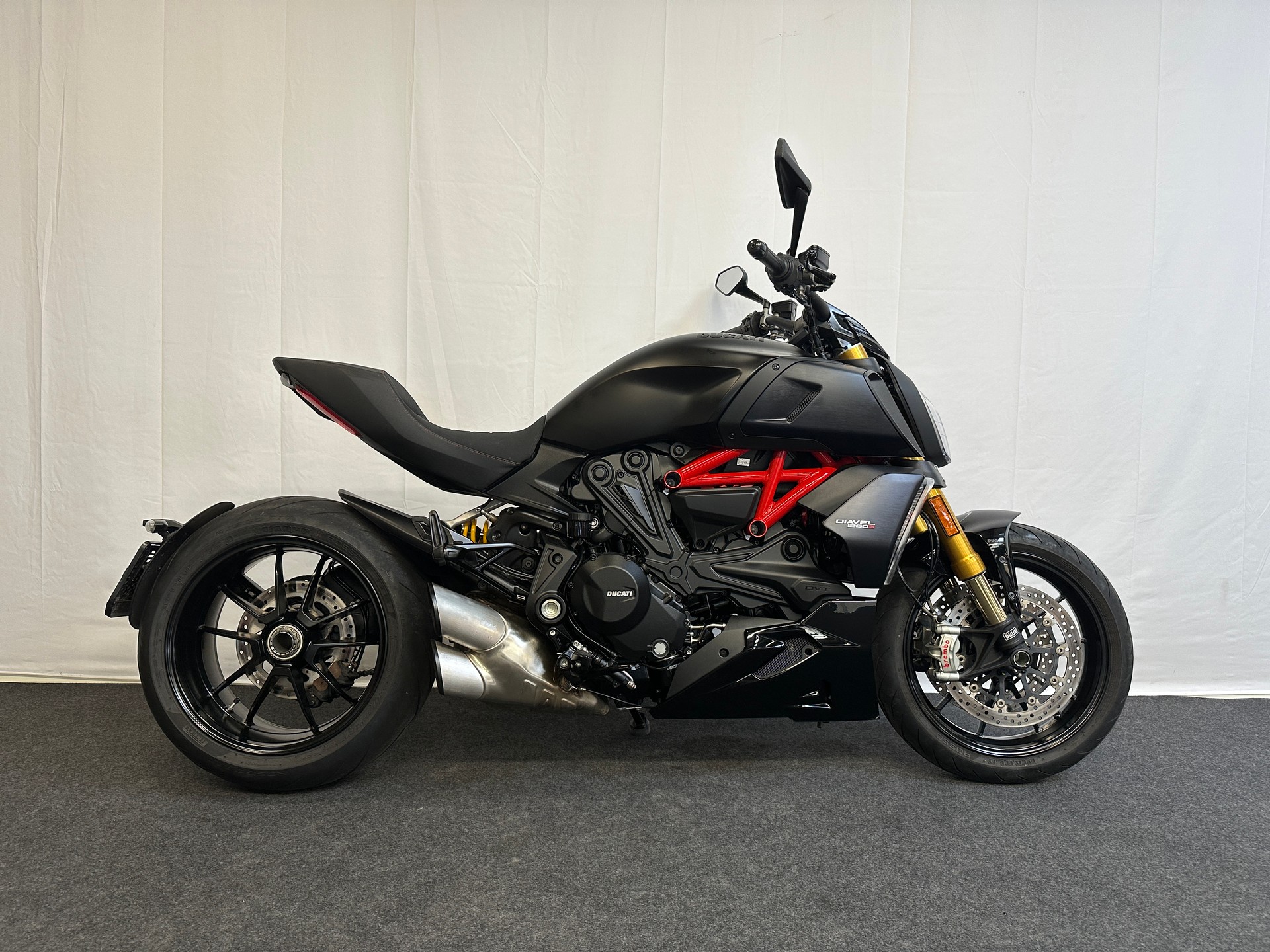 DUCATI Diavel 1260 S-showroom-element-1